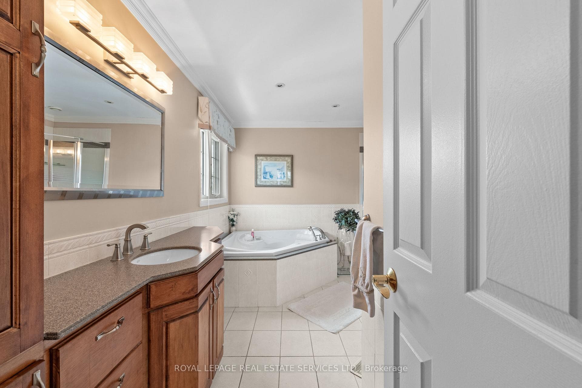 1150 Creekside Drive photo 28