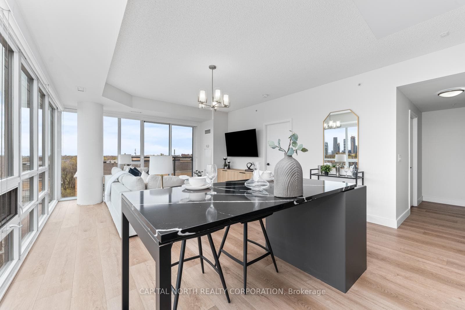 760 The Queensway N/A Unit 608 photo 6