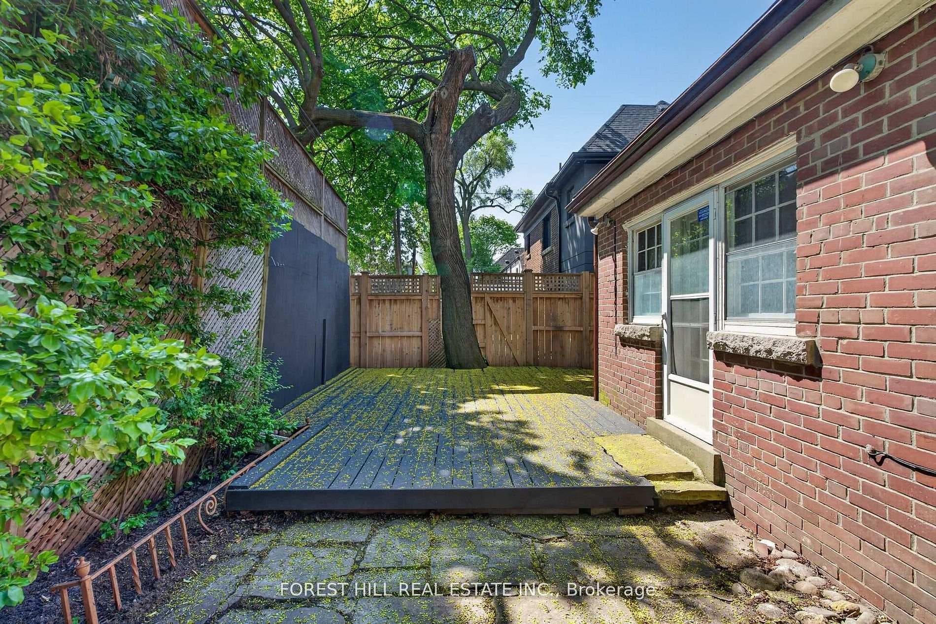 603 Spadina Road photo 28