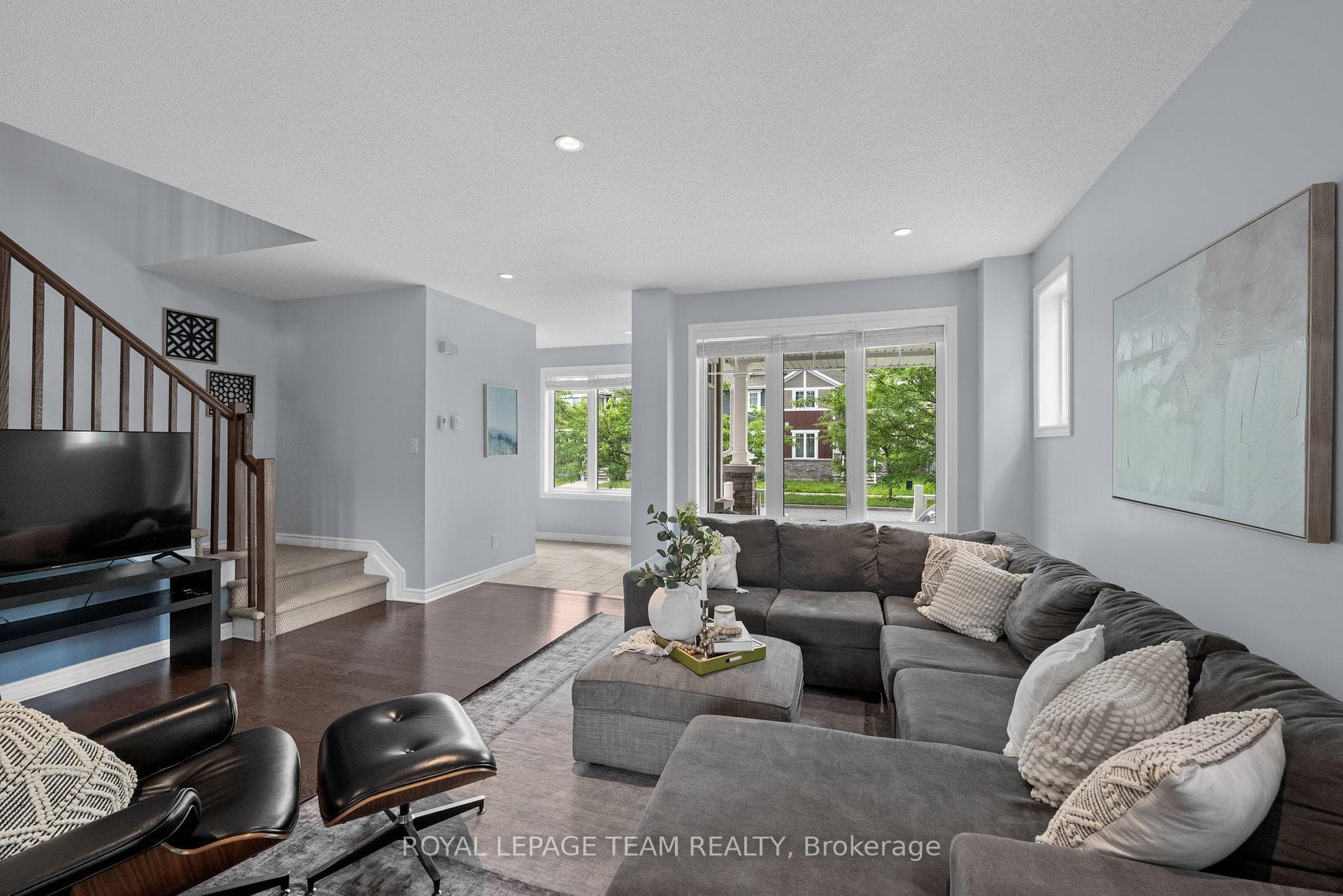 431 Sweetflag Street photo 7