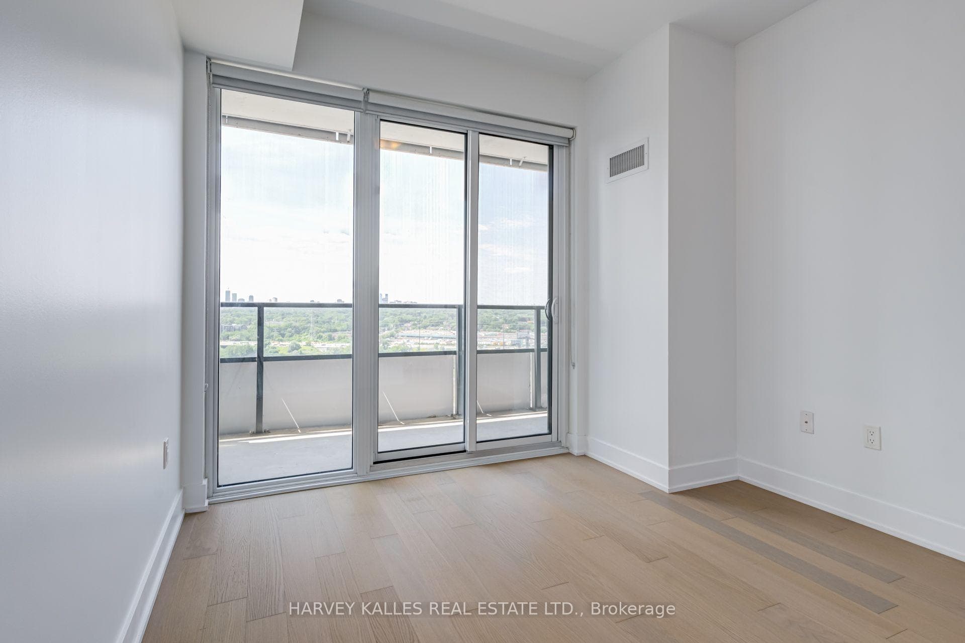 30 Shore Breeze Drive Unit 1822 photo 20