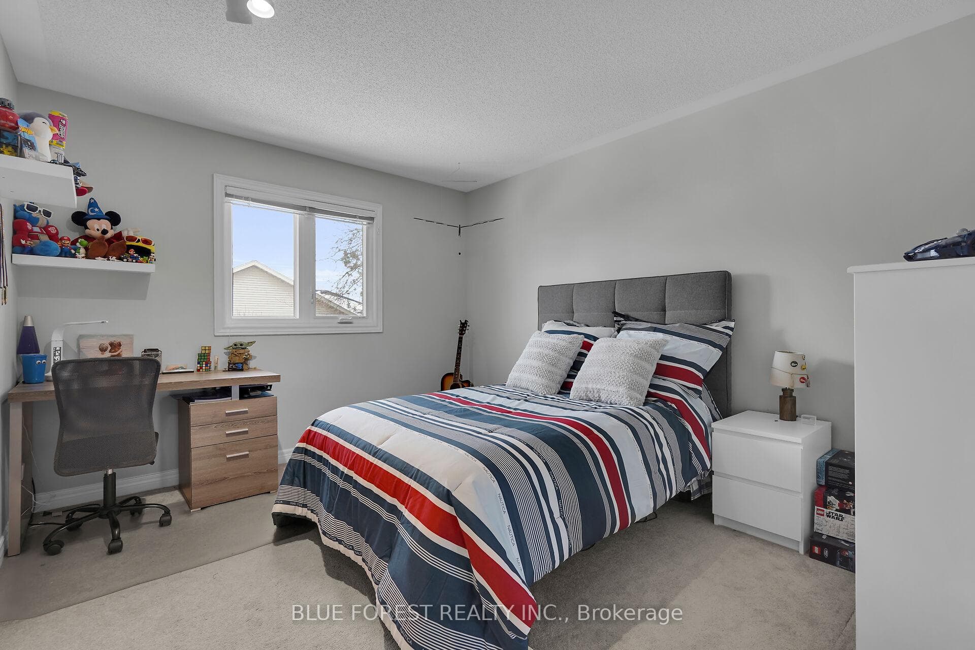 Second bedroom 1