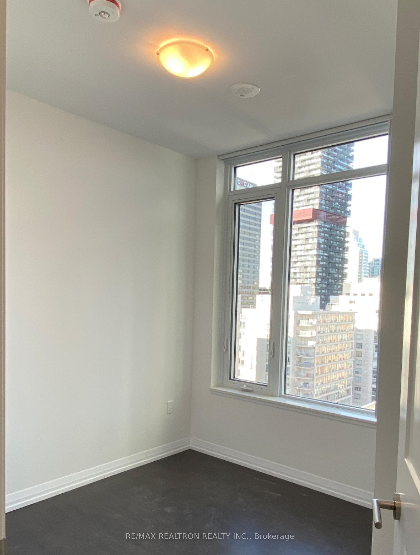 25 Holly Street Unit 1803 photo 13