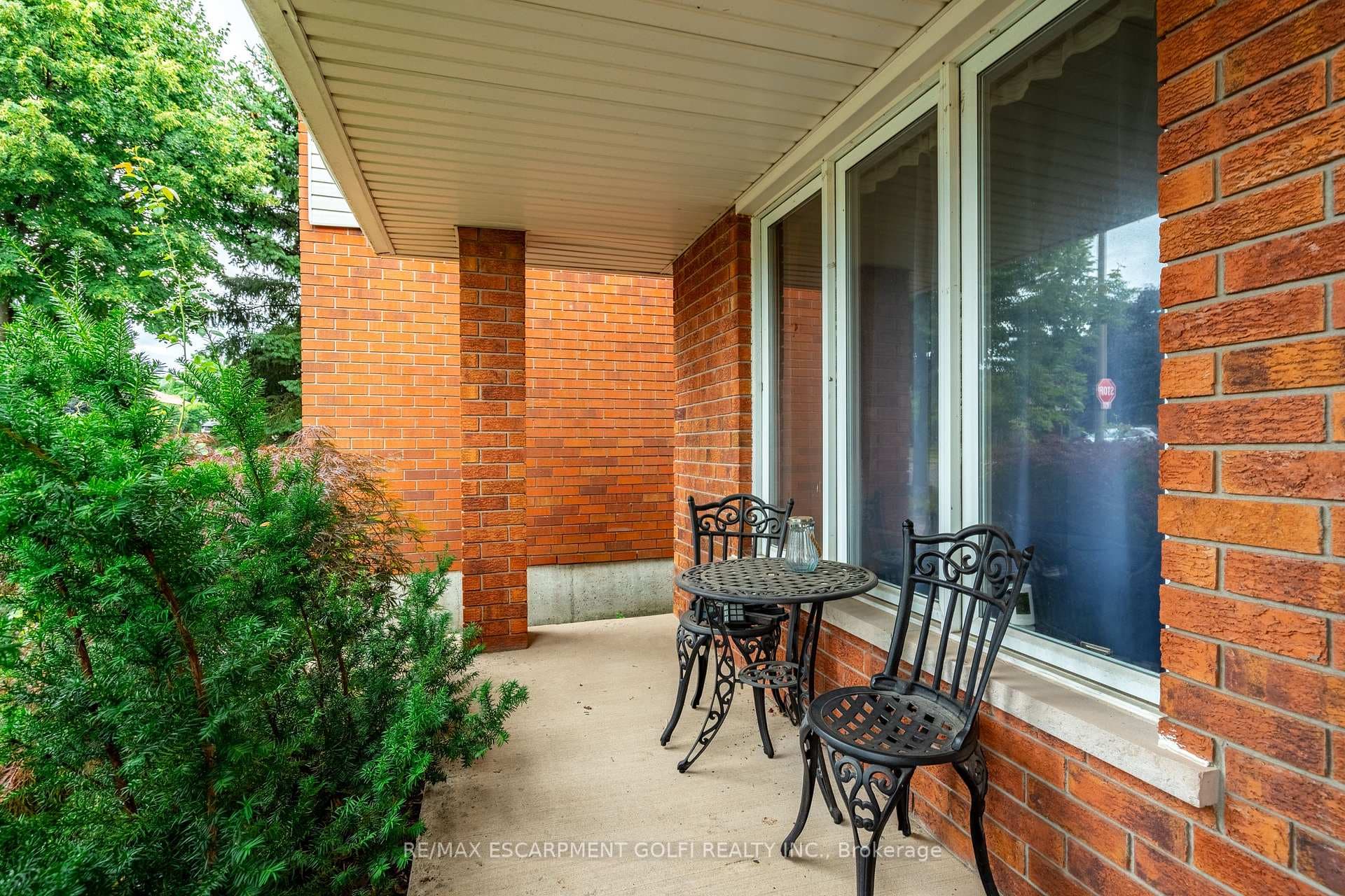 707 Acadia Drive photo 3