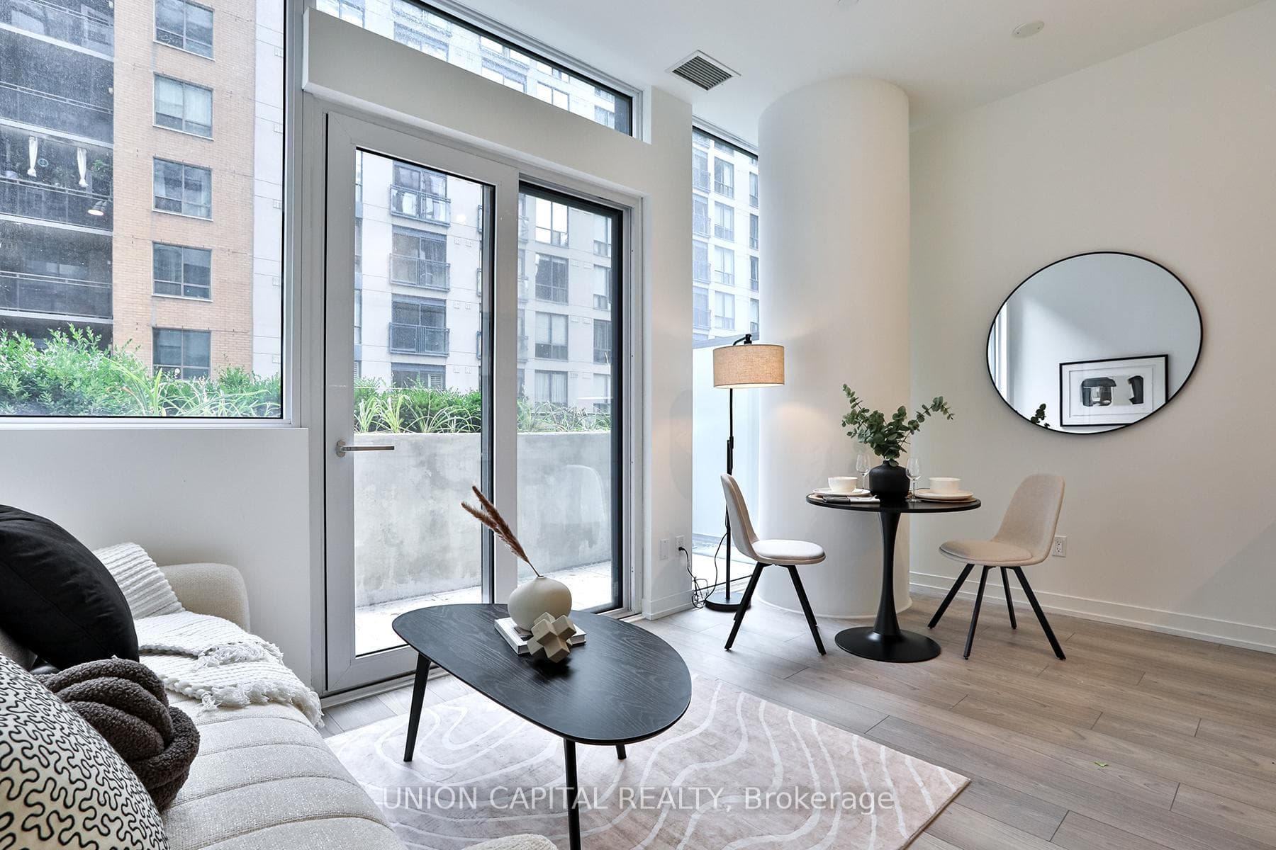 82 Dalhousie Street Unit 501 photo 1