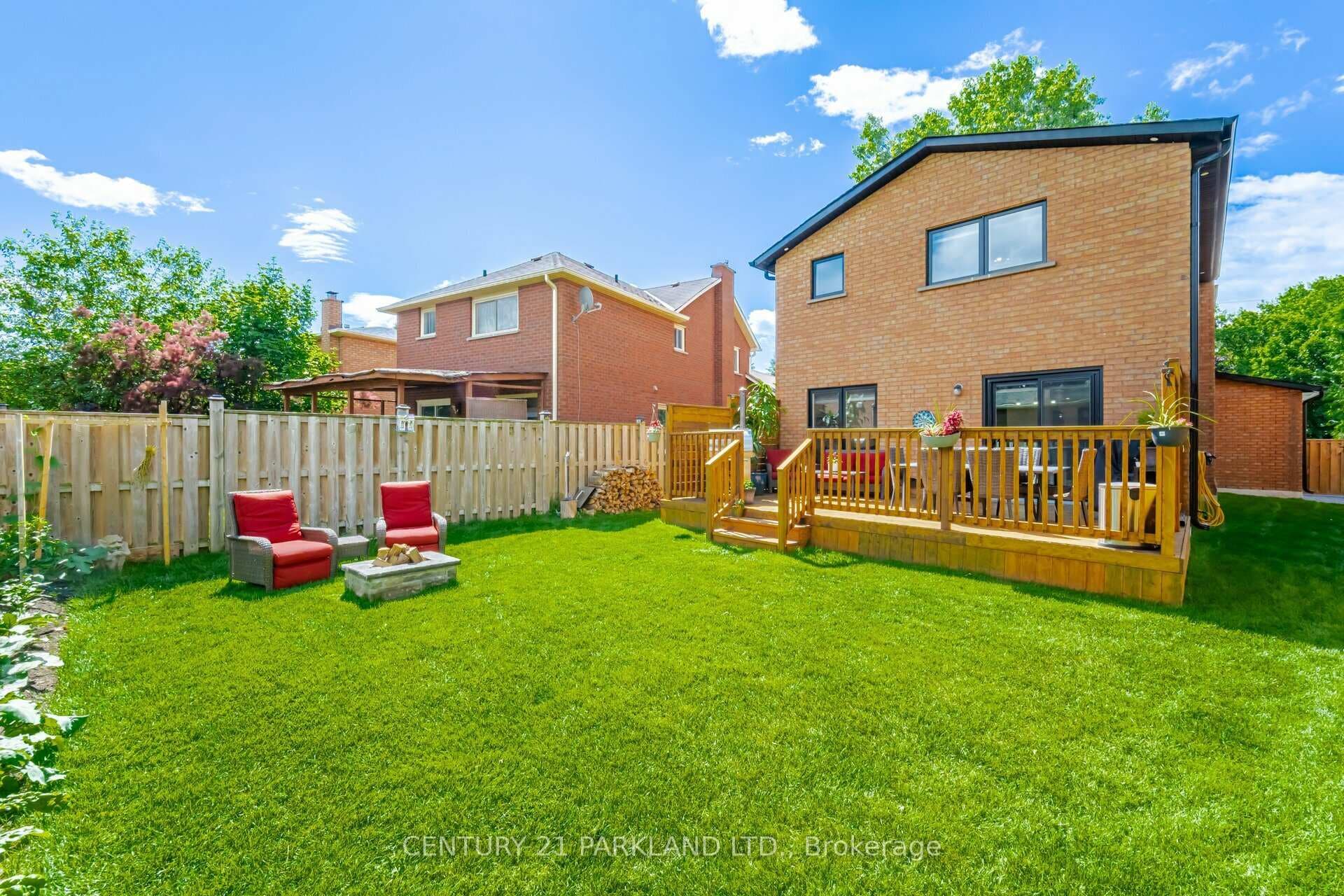369 Millard Street photo 36