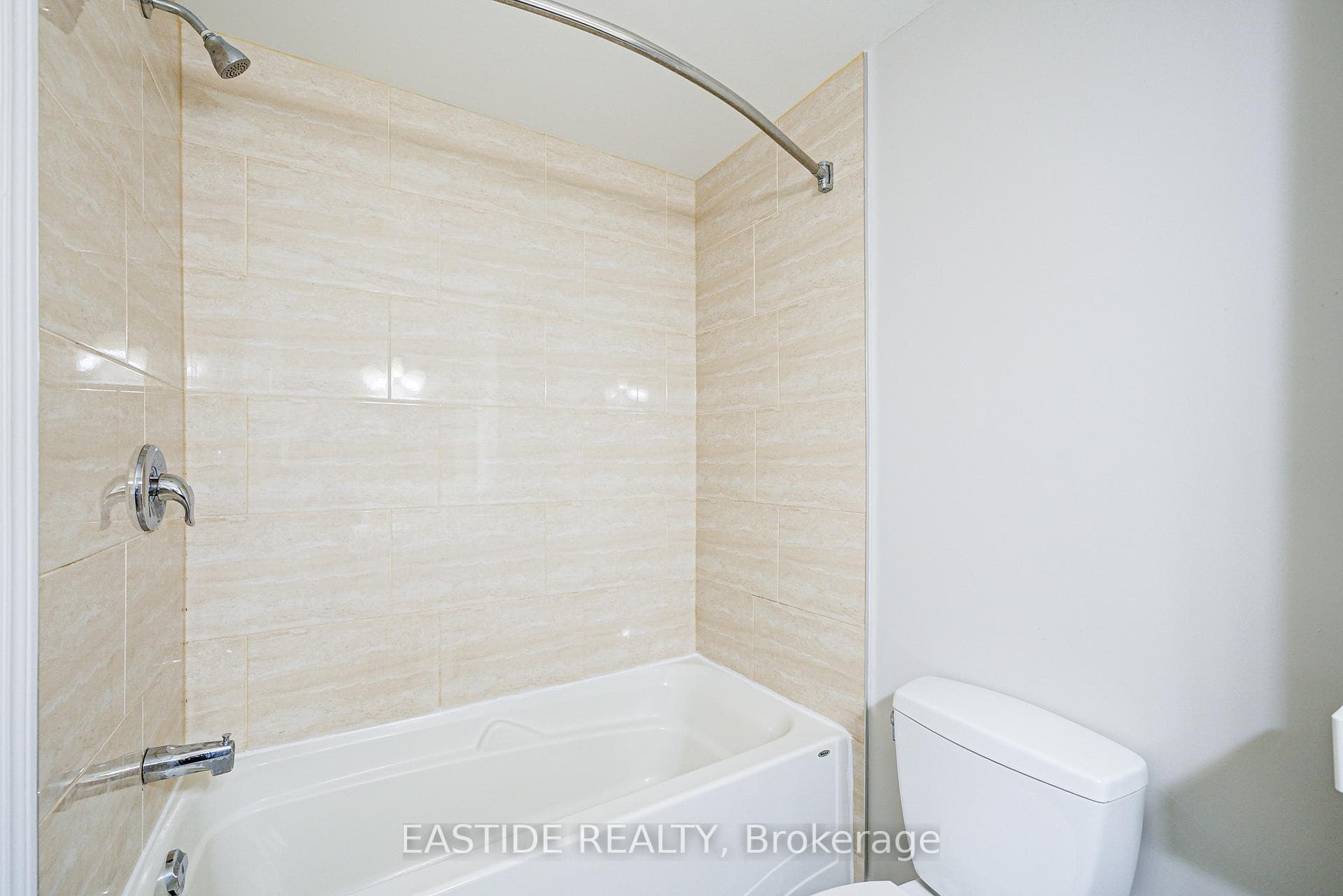 55 Ambercroft Boulevard photo 23