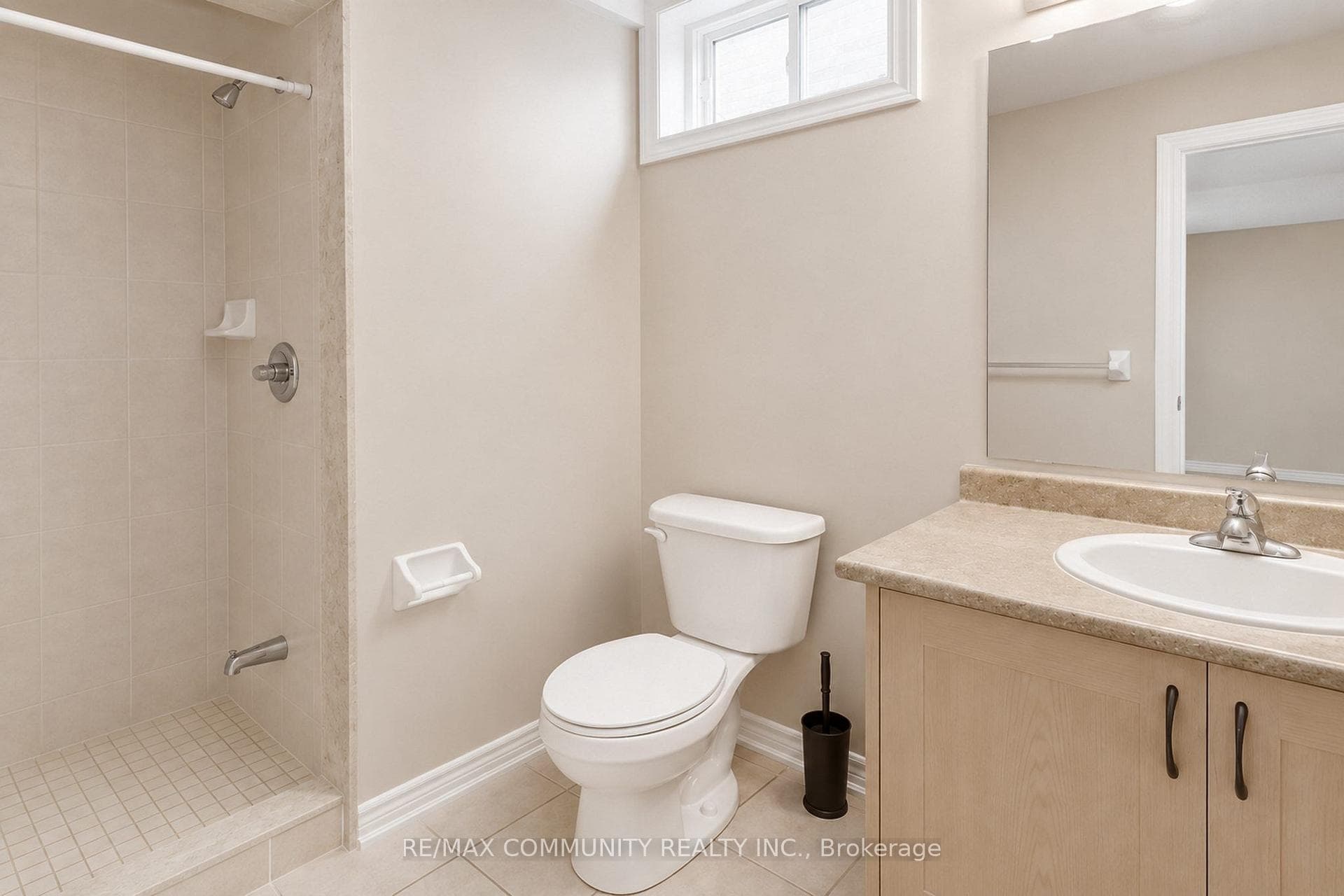 1423 Lormel Gate Avenue photo 15