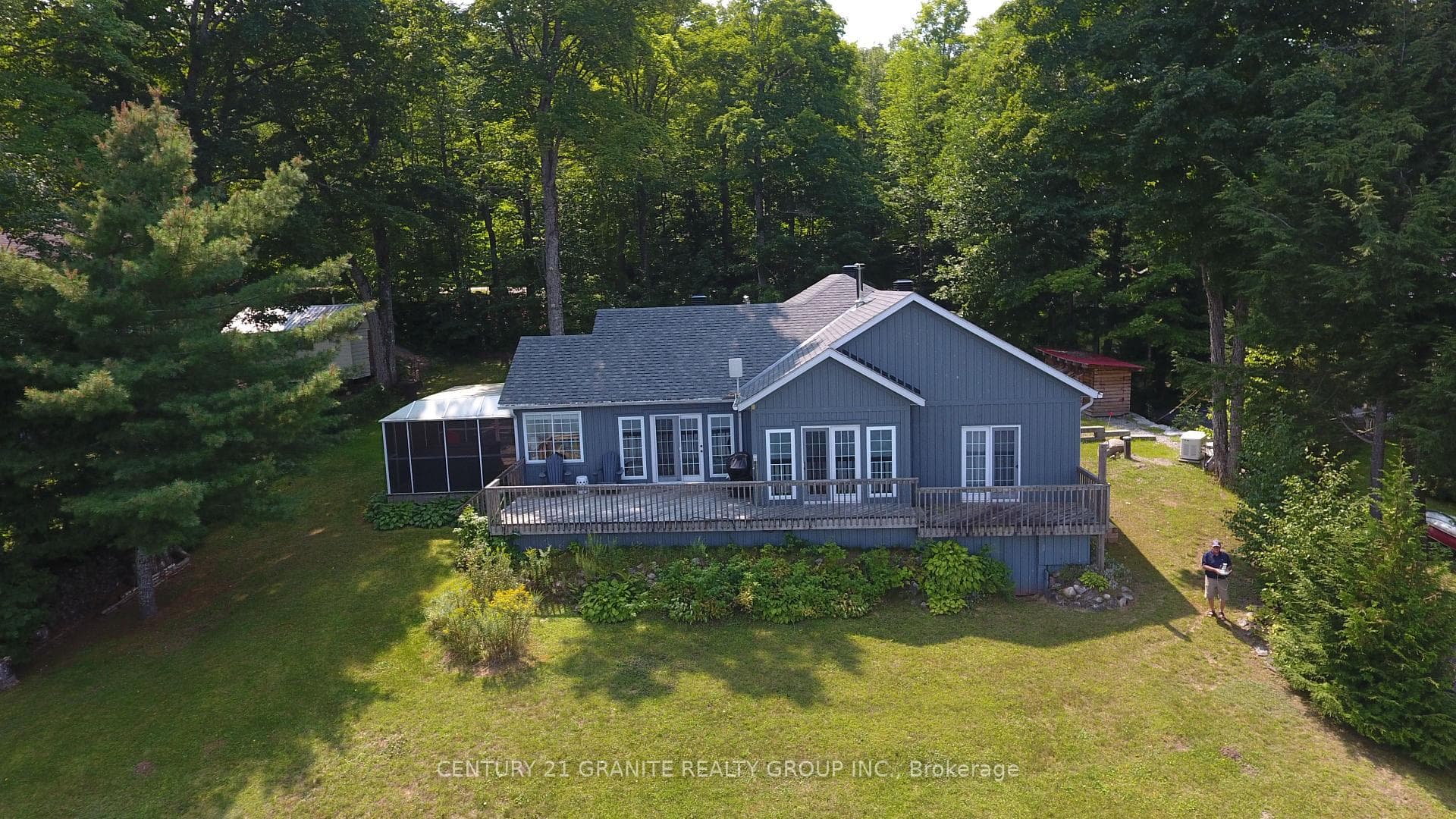 52 Tait Lane photo 1