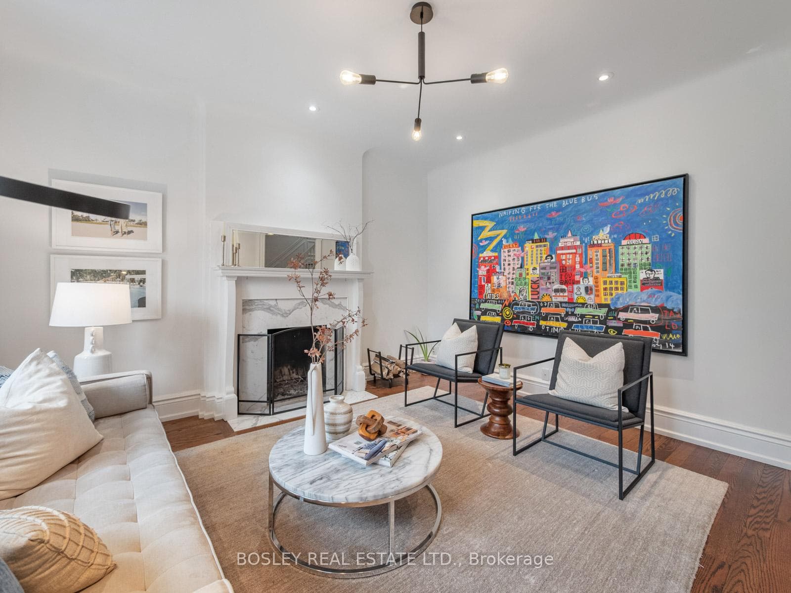 144 Howland Avenue photo 8