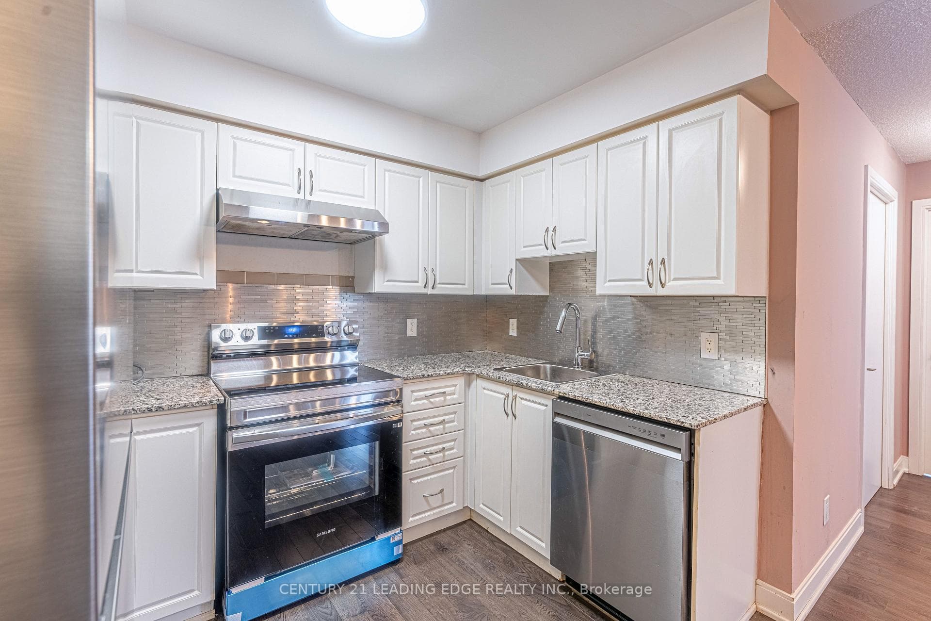 125 Village Green Square Unit 2903 photo 18