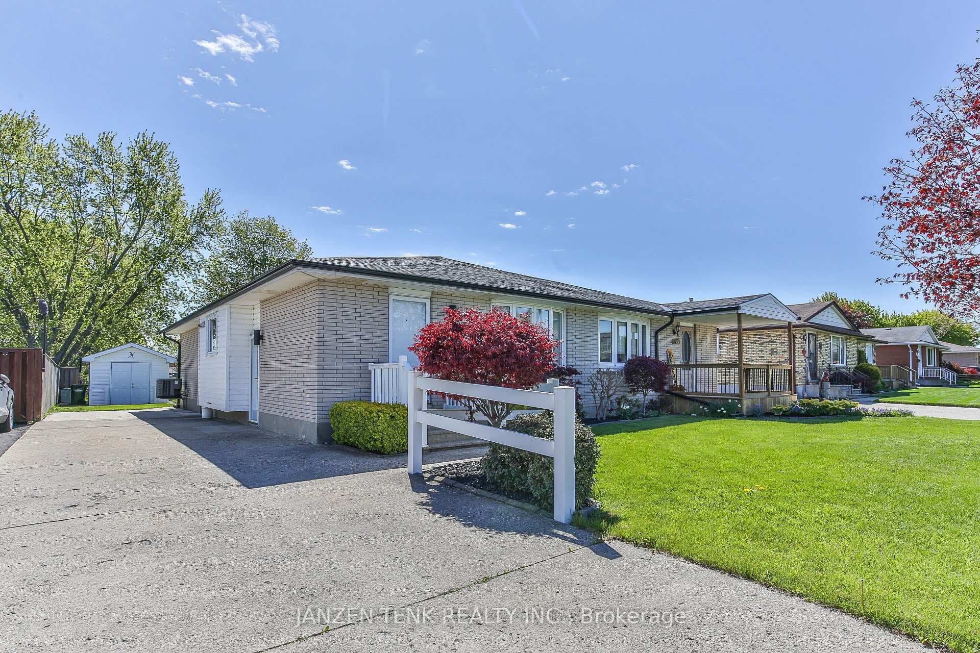 197 Highview Drive photo 2