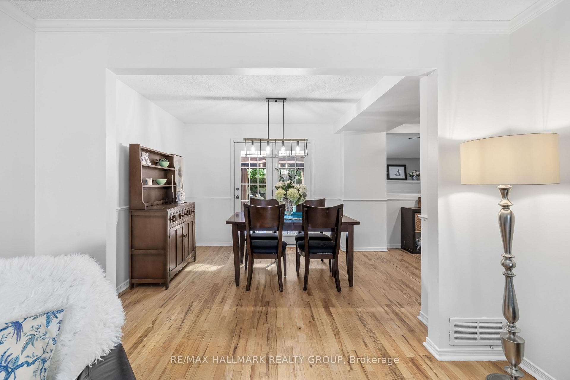 652 Thicket Way photo 10