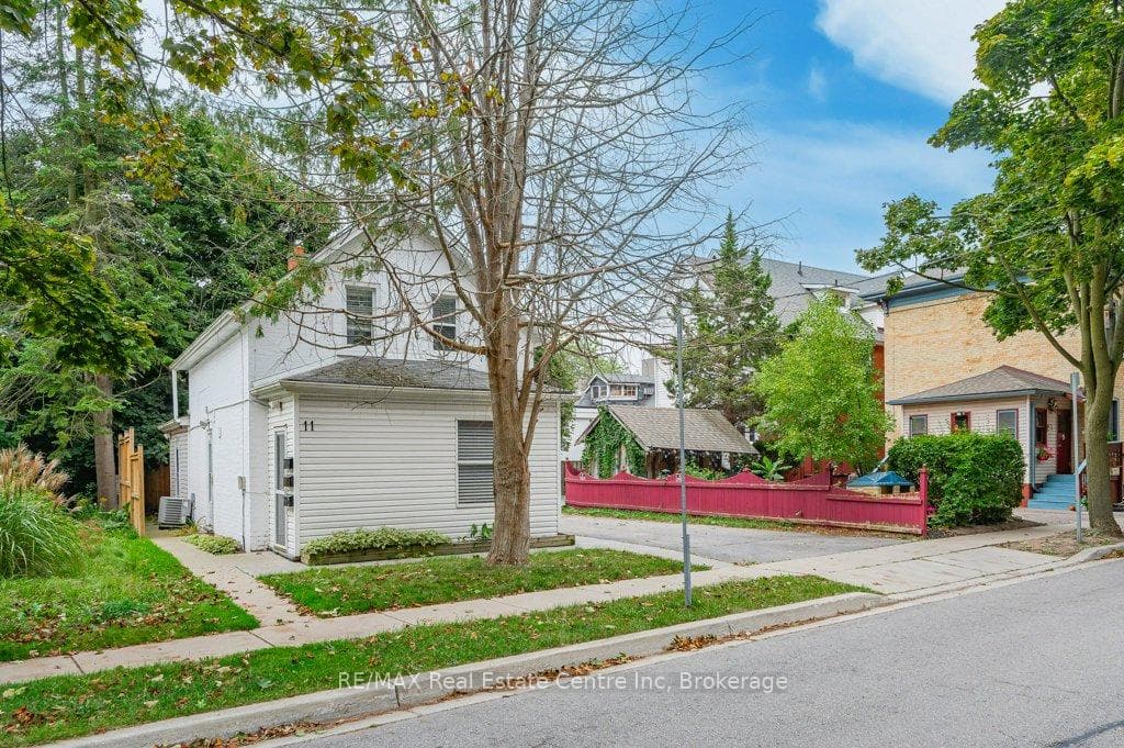 11 MANSION Street photo 31