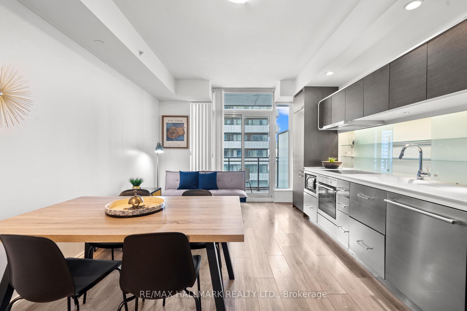 45 Charles Street Unit 3008 photo 4