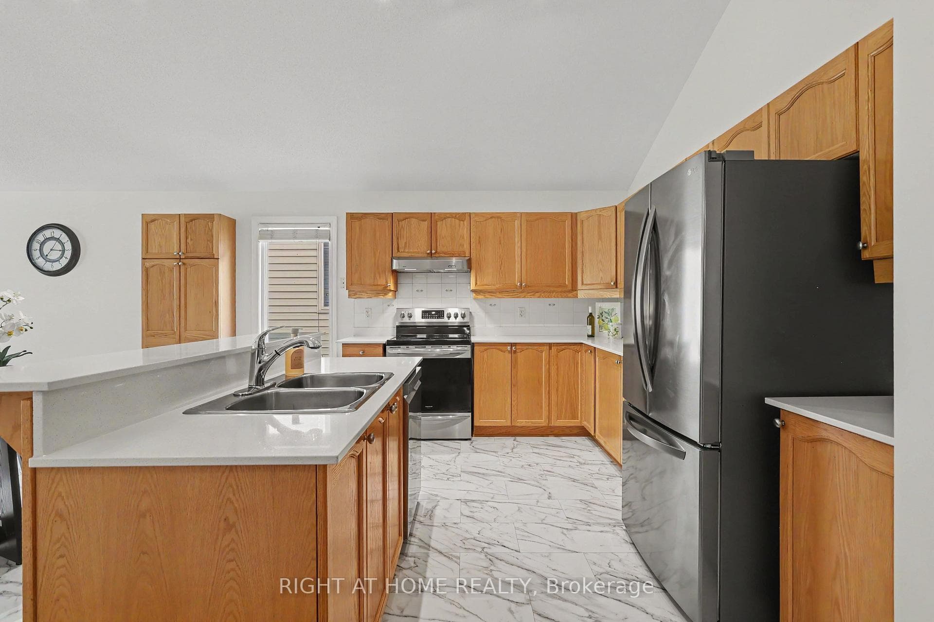 54 Fieldcrest Avenue photo 13
