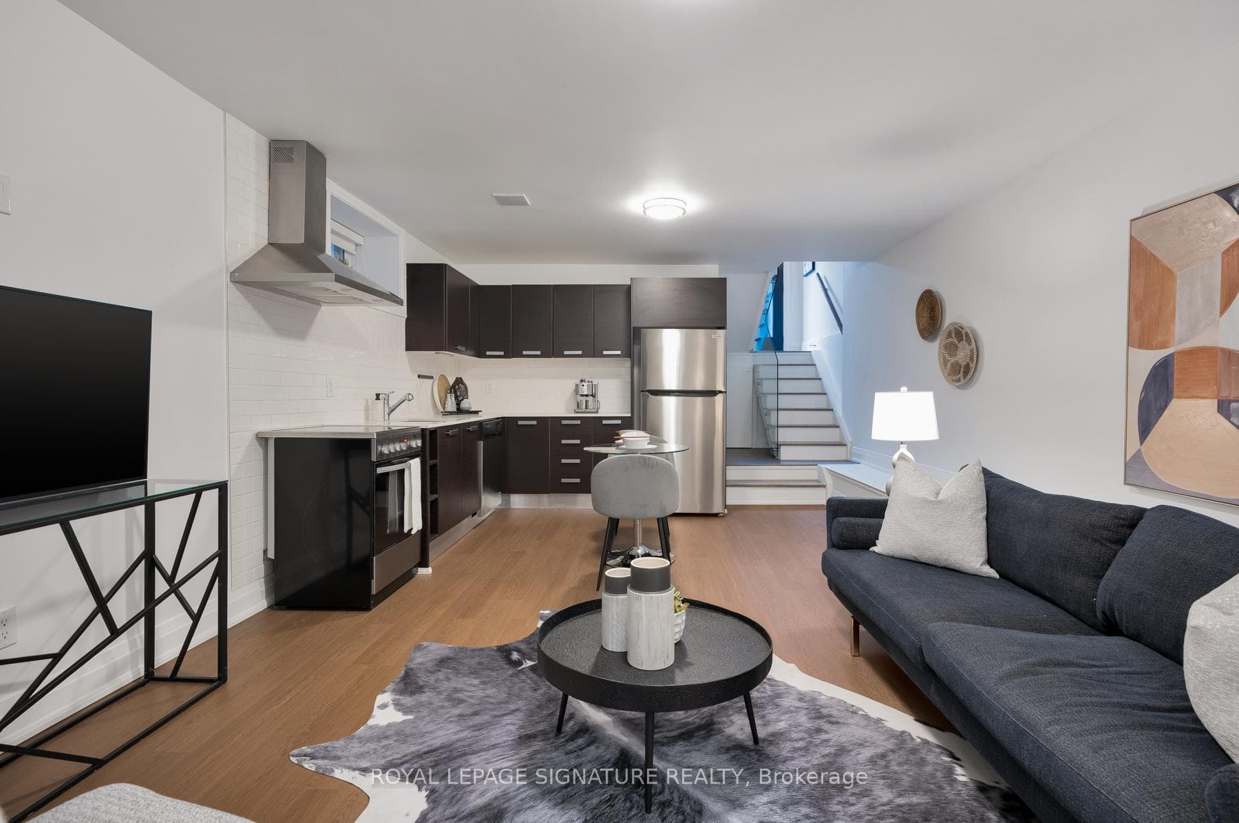 77 Dearbourne Avenue photo 34