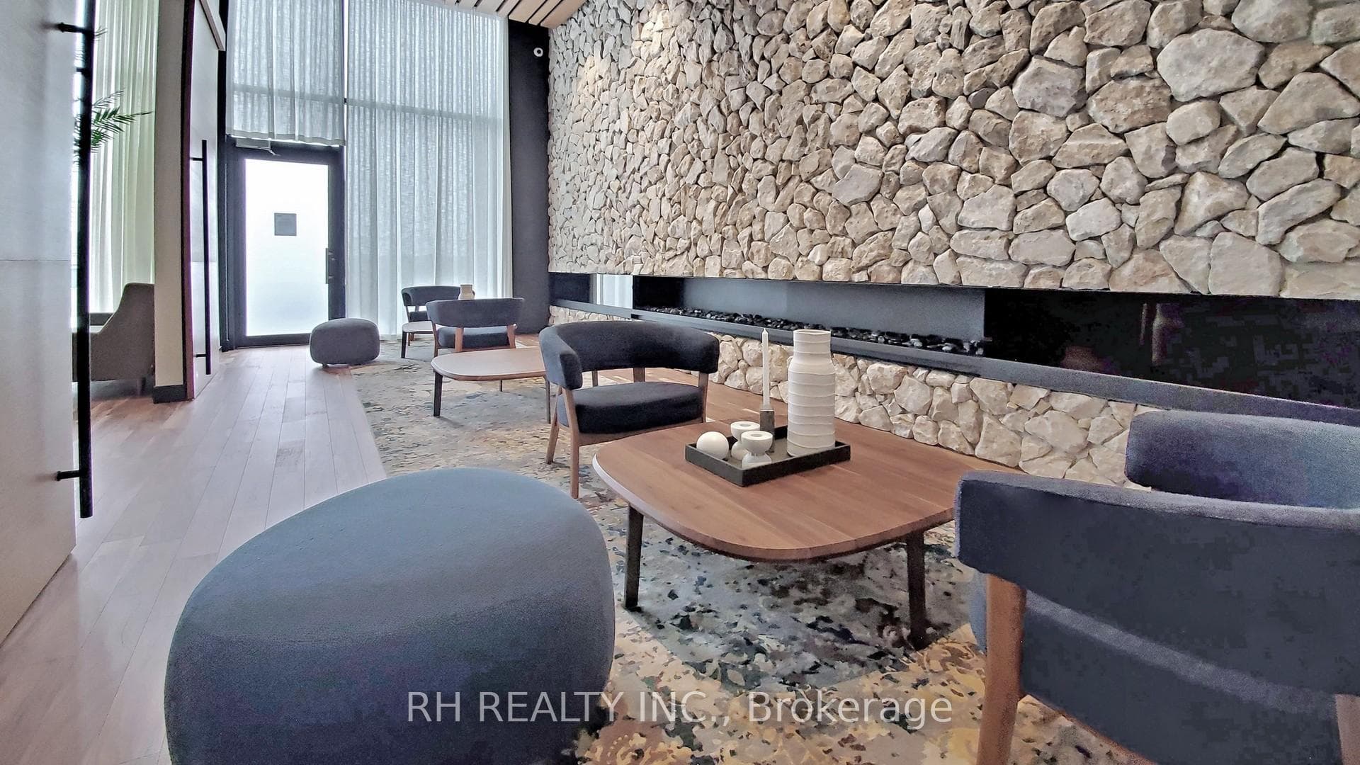 10 Rouge Valley Drive Unit 710A photo 30
