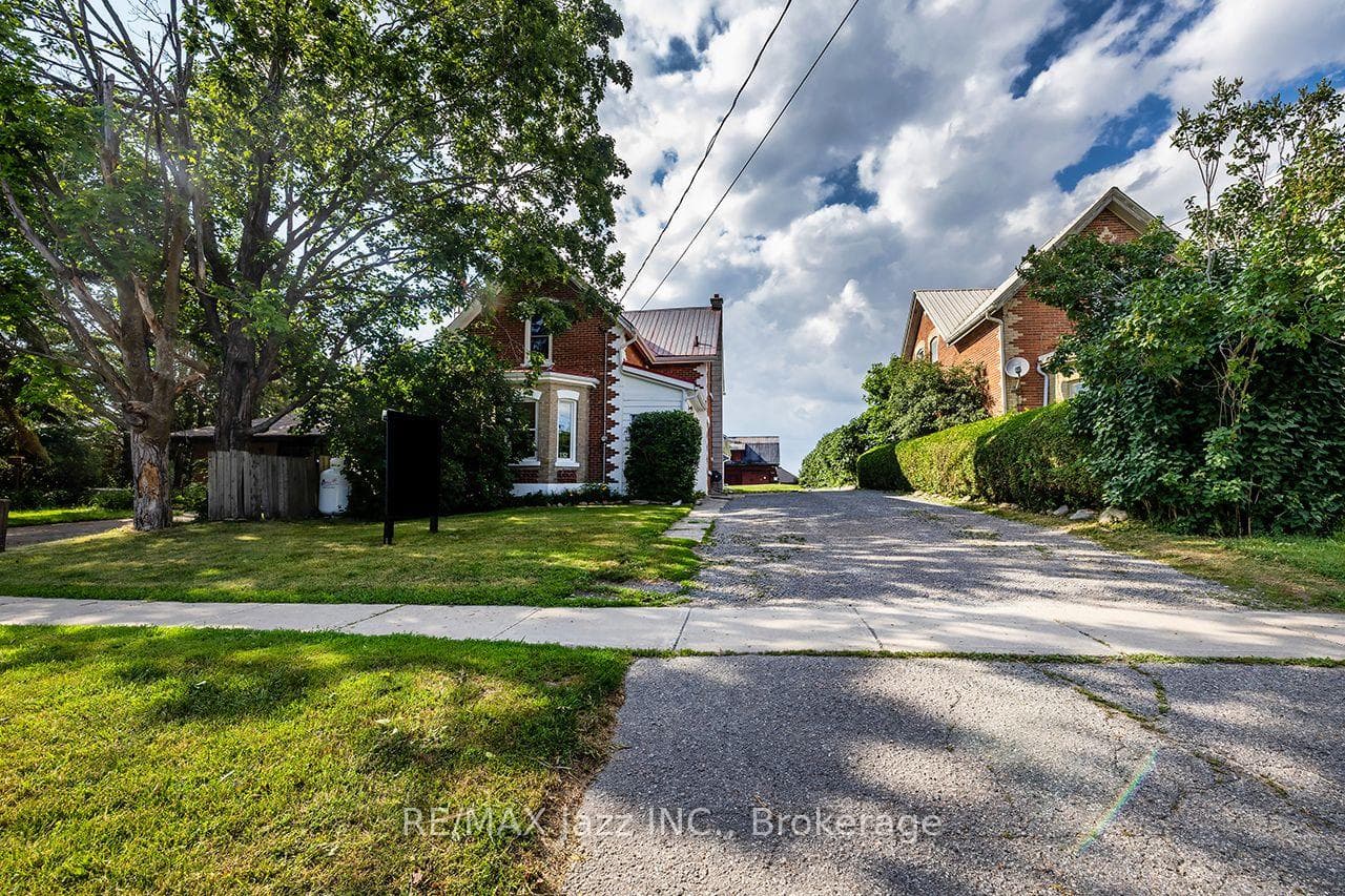 132 King Street photo 2