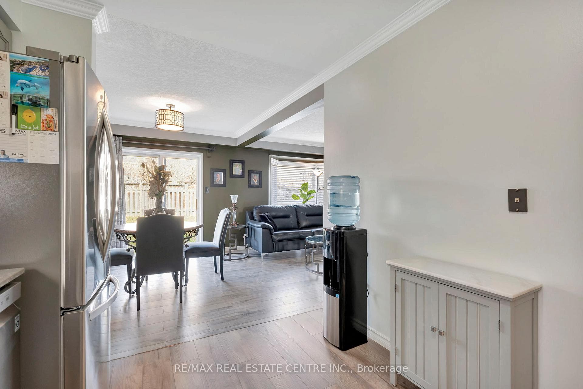 LOTS OF SPACE IN KITCHEN