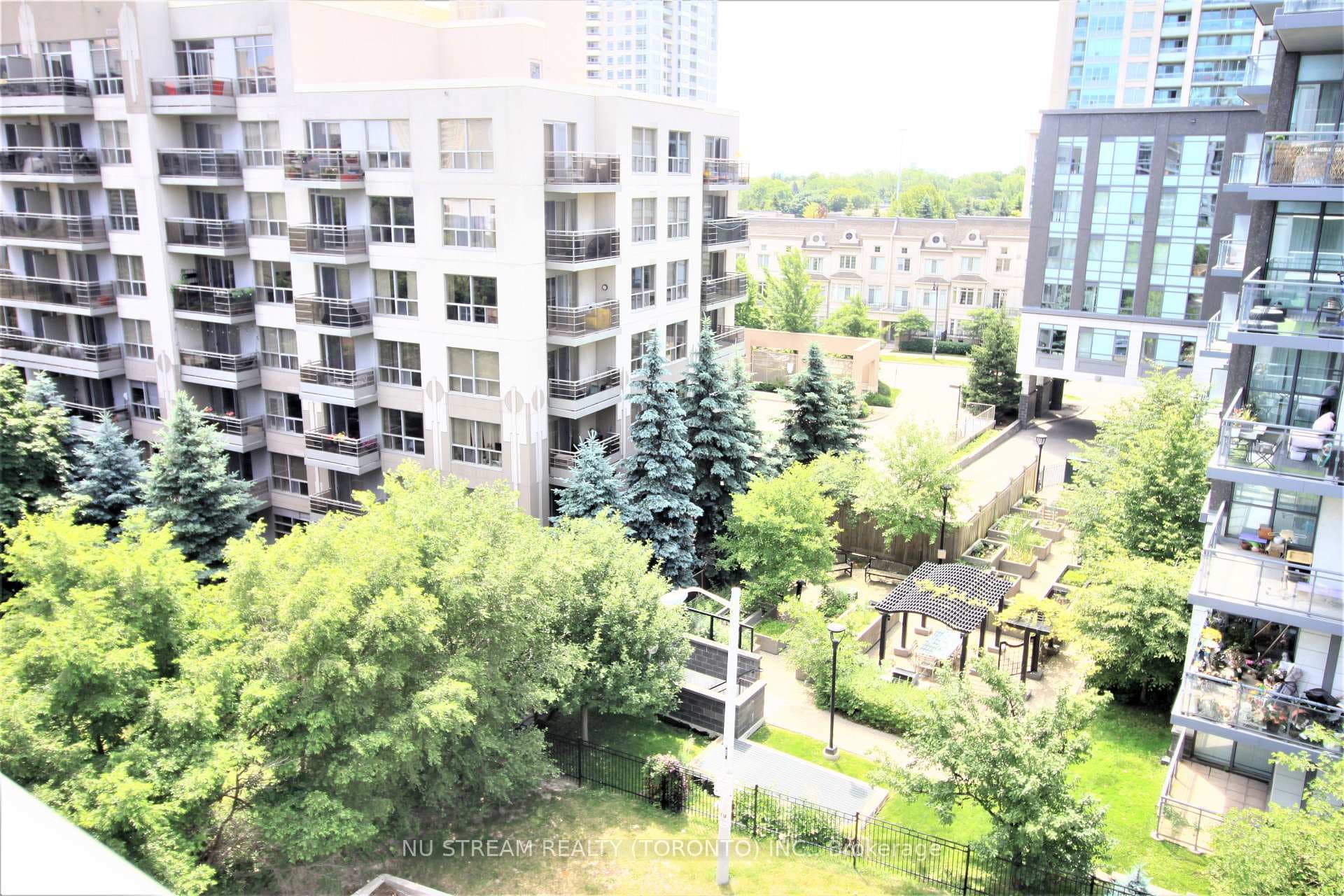 7 Kenaston Gardens Unit 507 photo 28