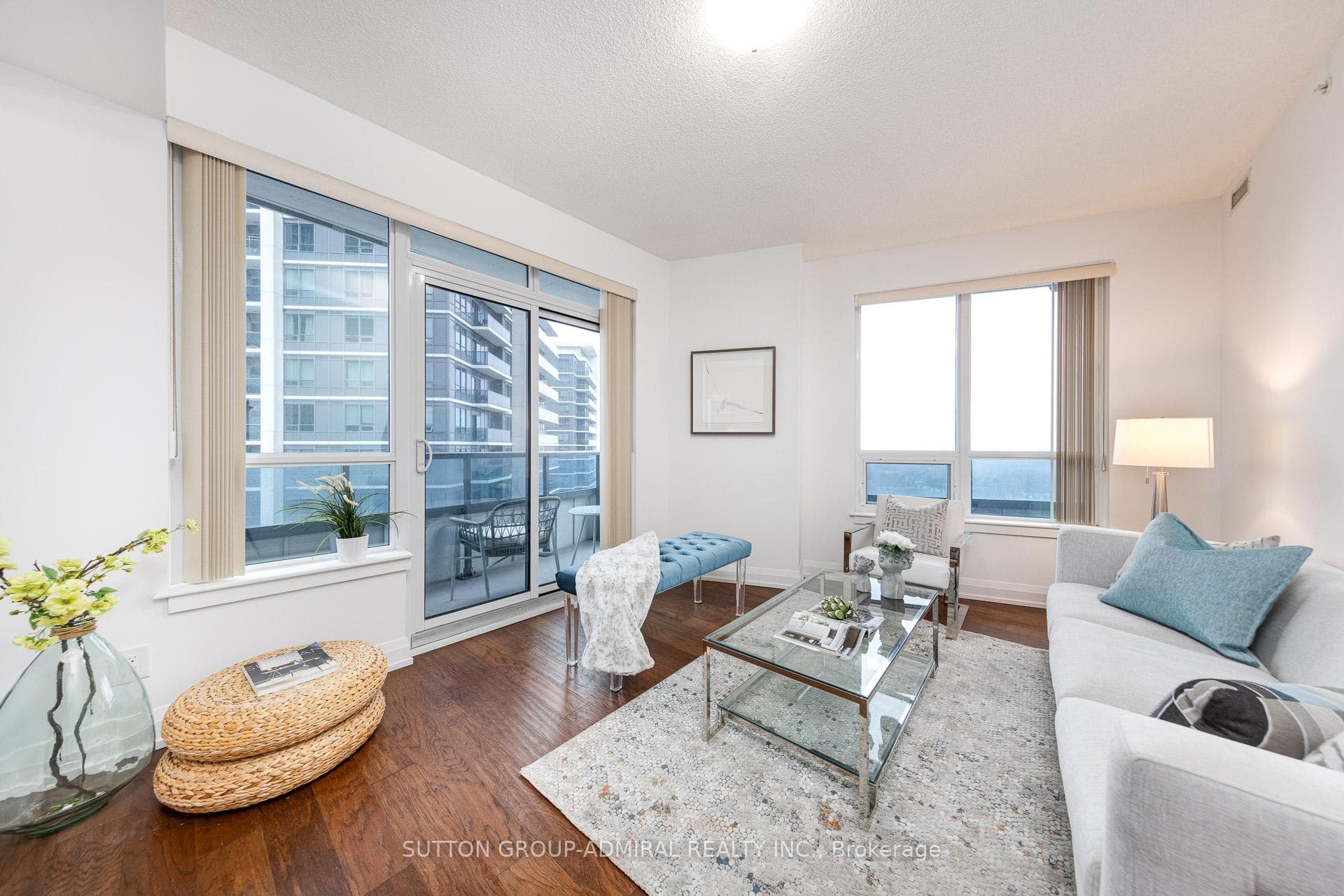 7161 YONGE Street Unit 1131 photo 6