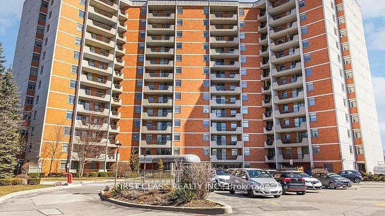 7811 Yonge Street Unit 905 photo 1