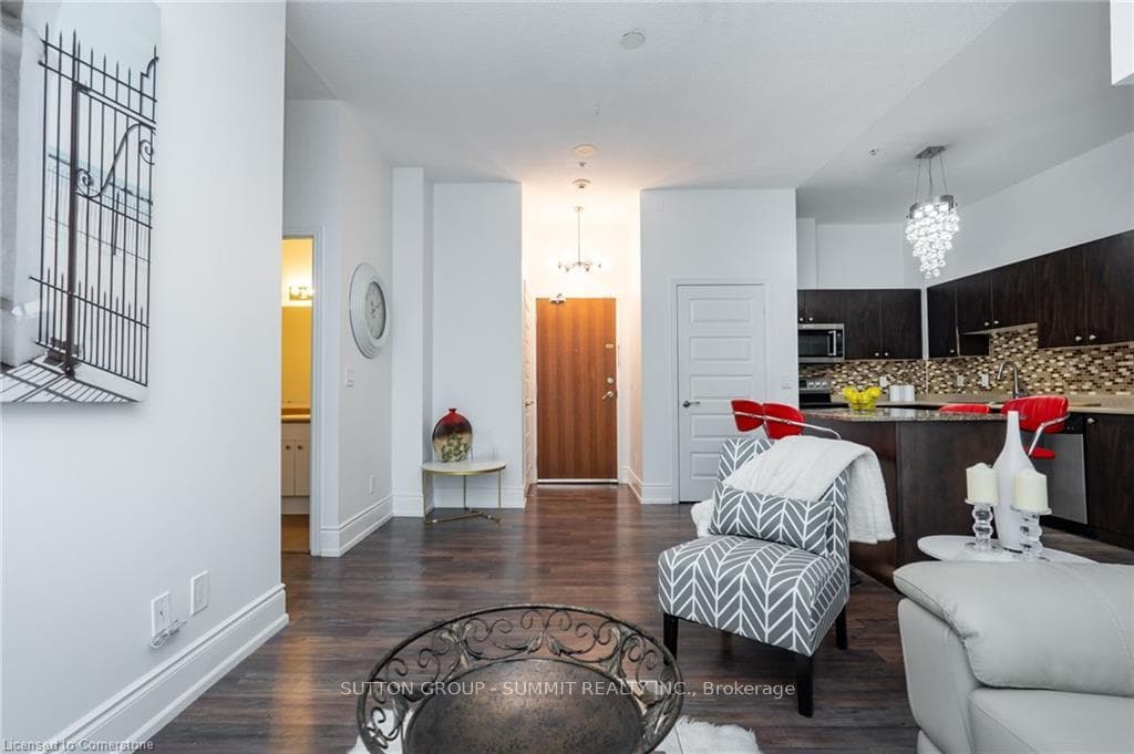 215 QUEEN Street Unit 102 photo 26