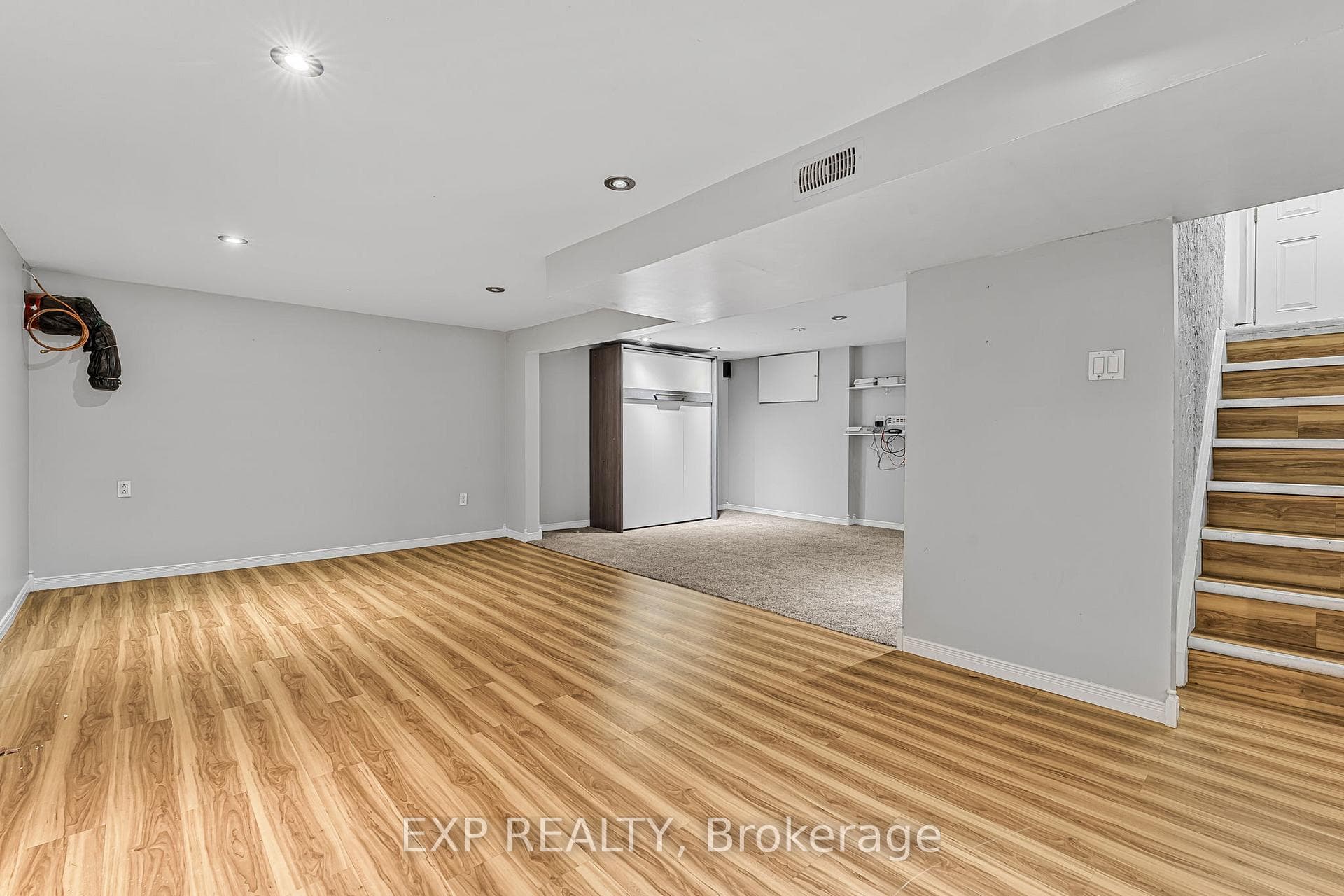27 Locke Avenue photo 24