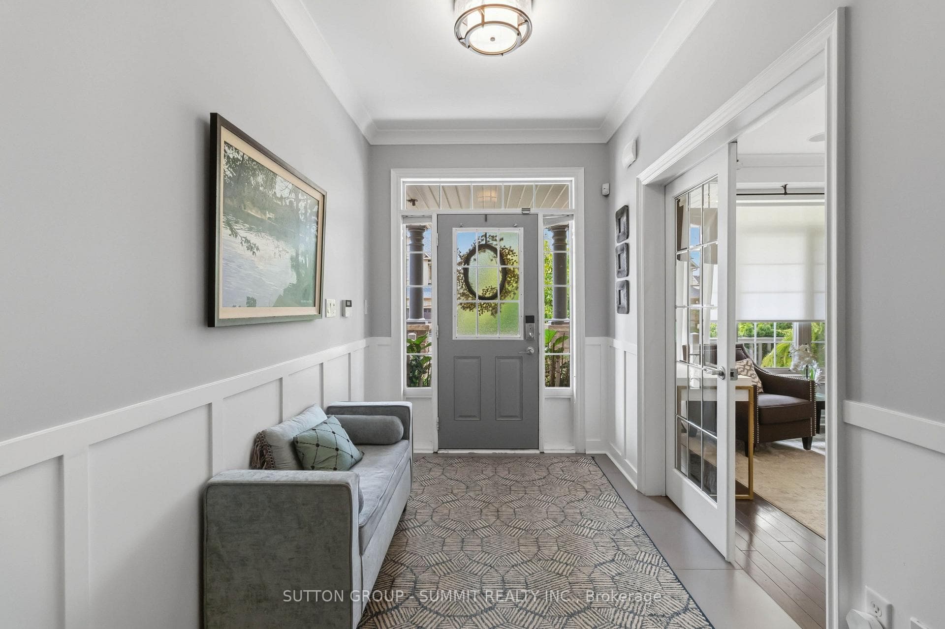 3346 STOCKSBRIDGE Avenue photo 4
