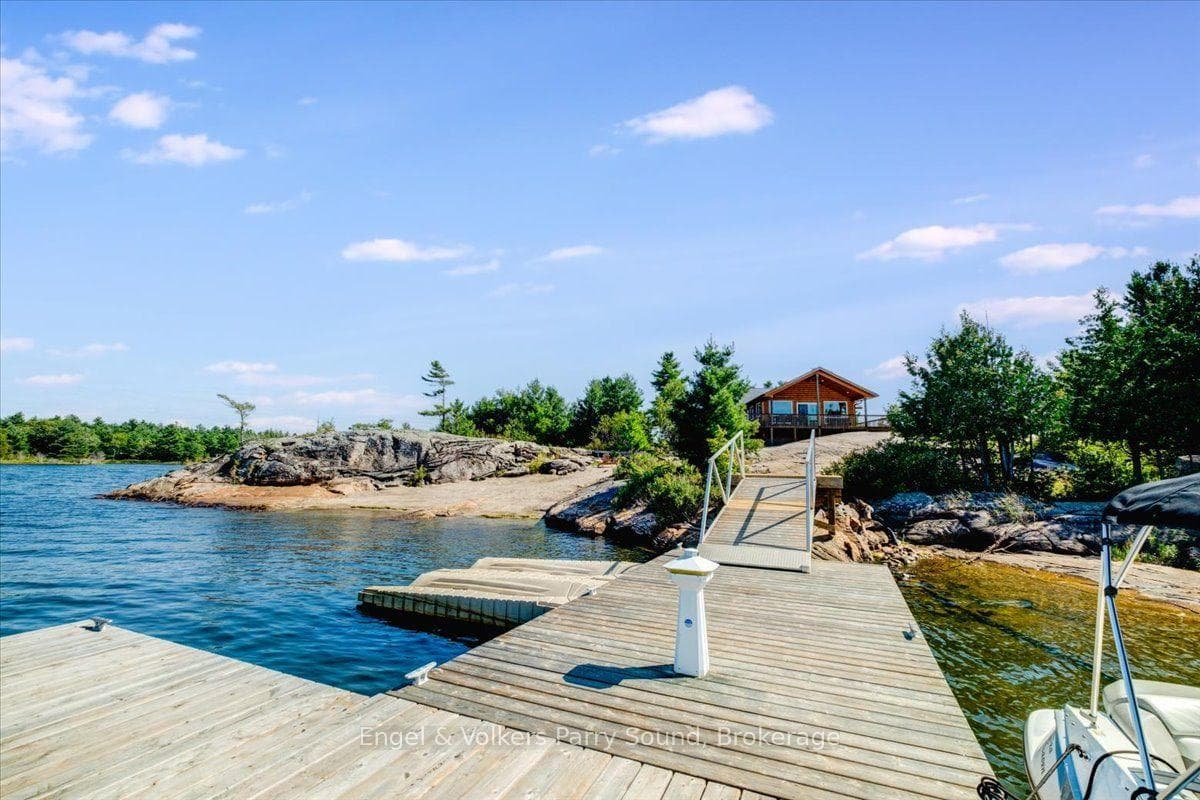 Dock