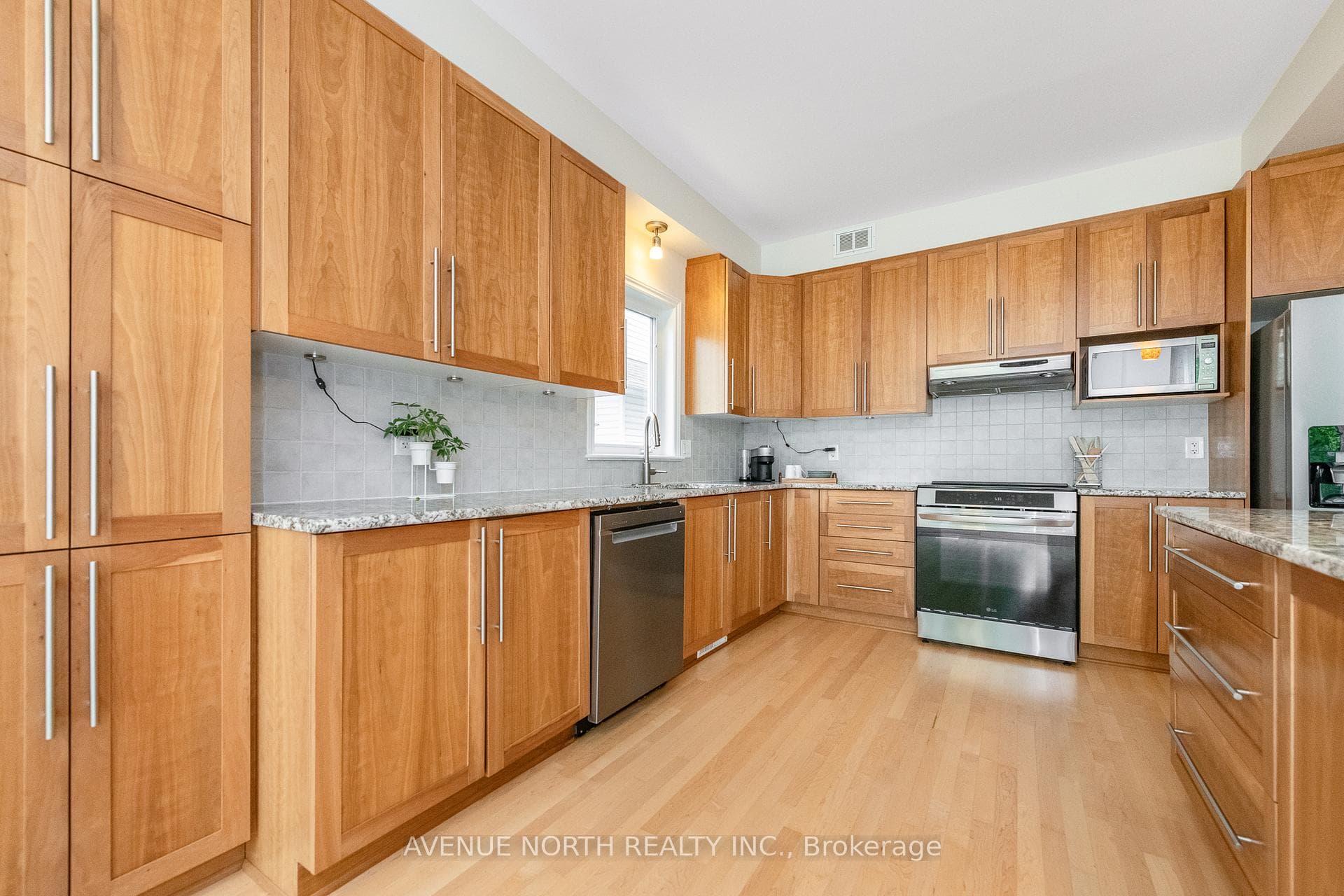 534 Golden Sedge Way photo 13