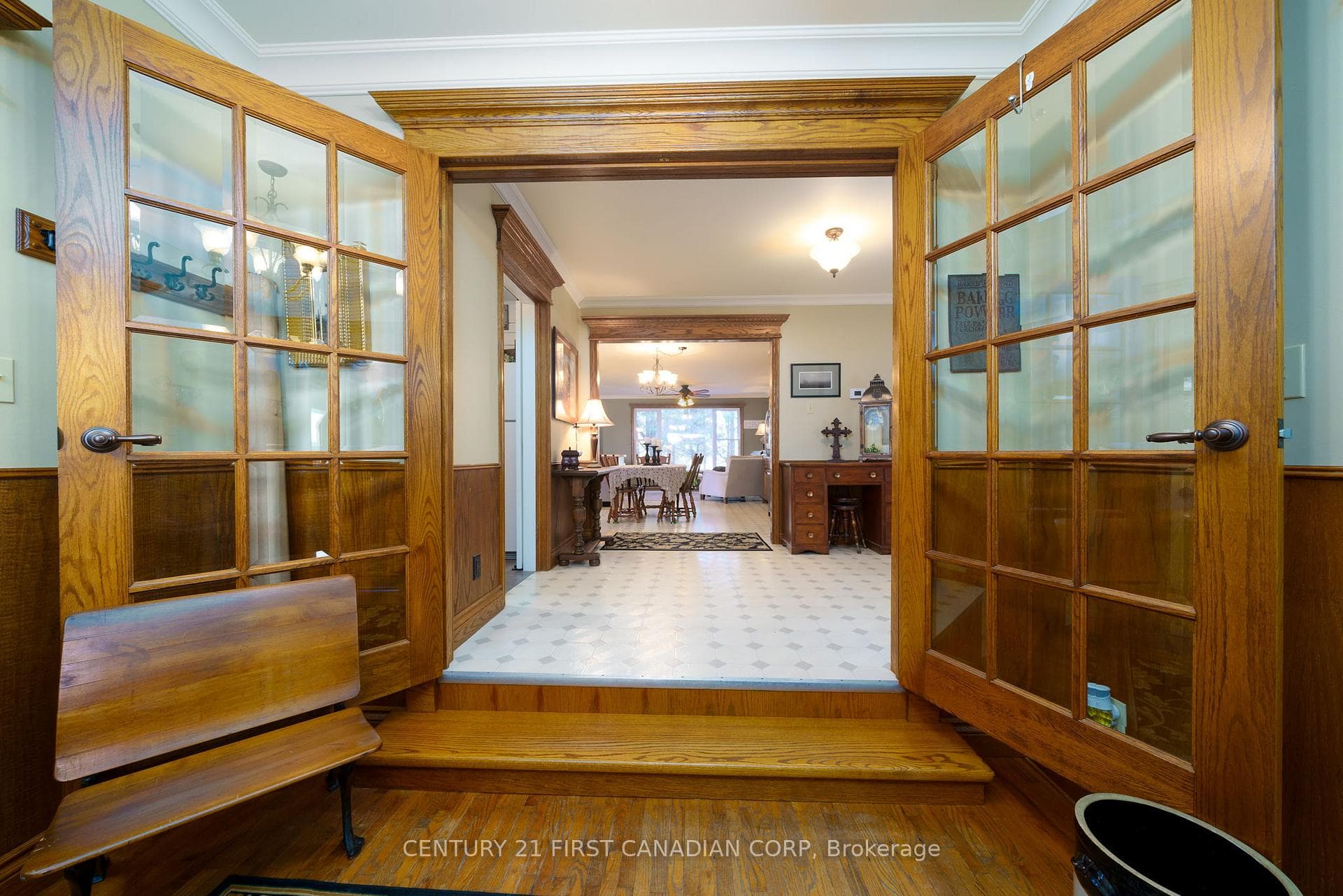 22894 Vanneck Road photo 7