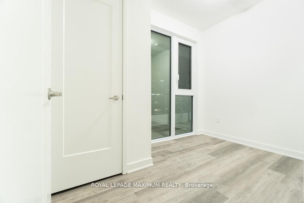 70 Princess Street Unit 2015 E photo 5