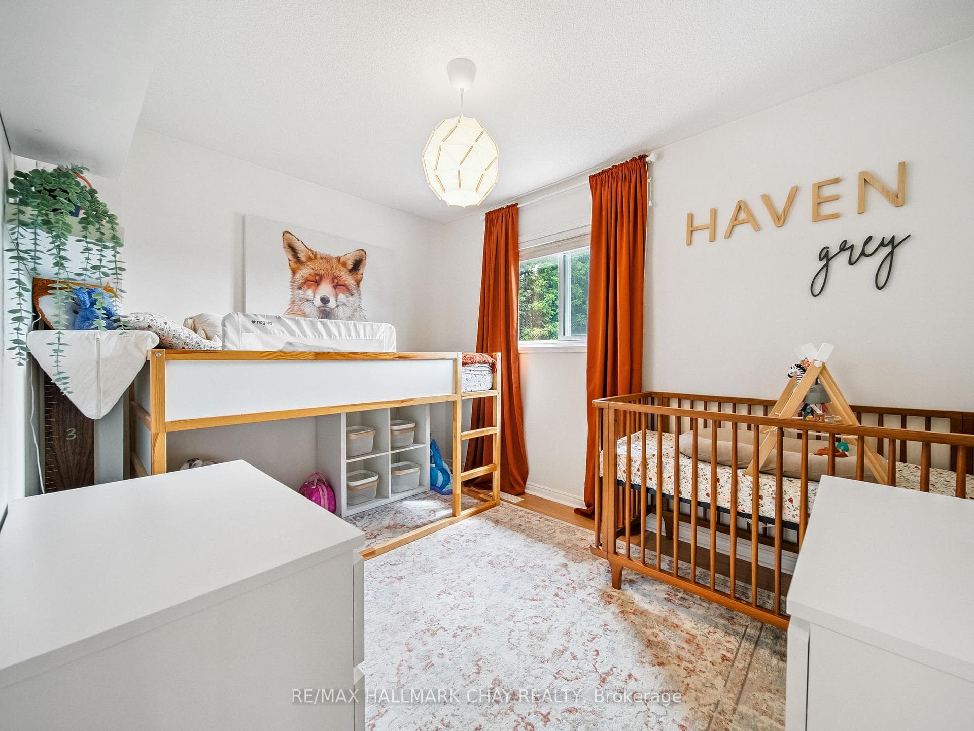 8 Darren Drive photo 32