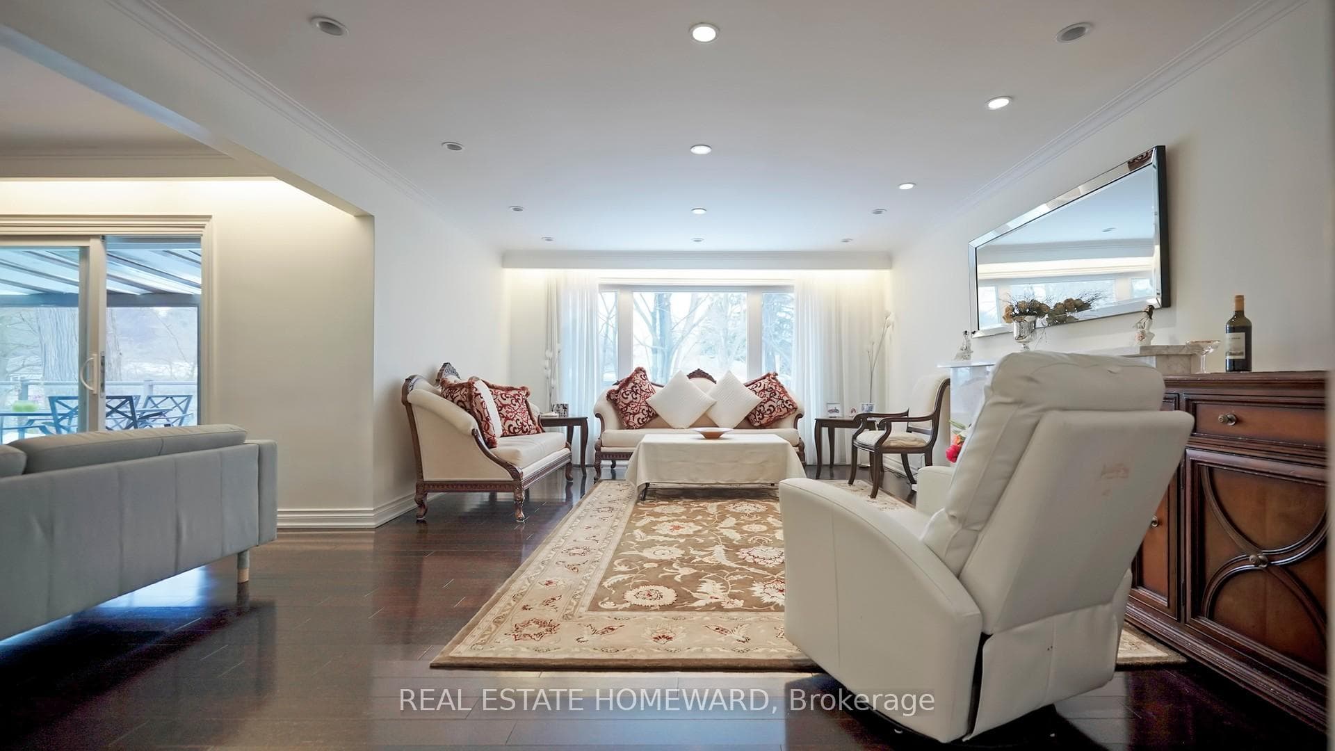34 Delair Crescent photo 6