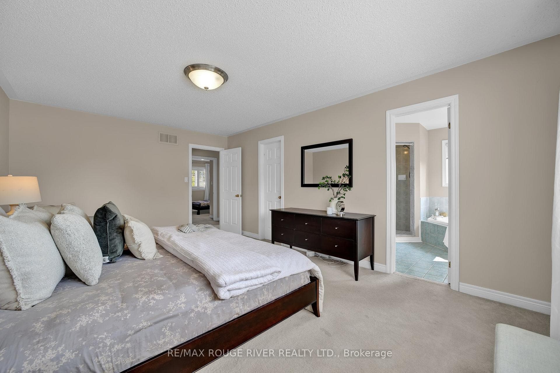 29 Huntington Crescent photo 24