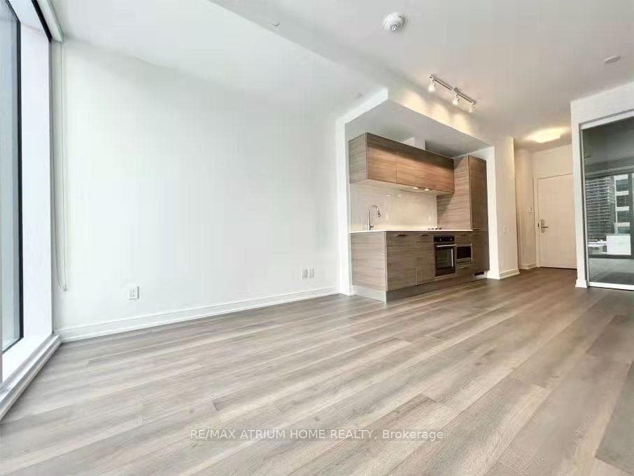 3 Gloucester Street Unit 301 photo 5