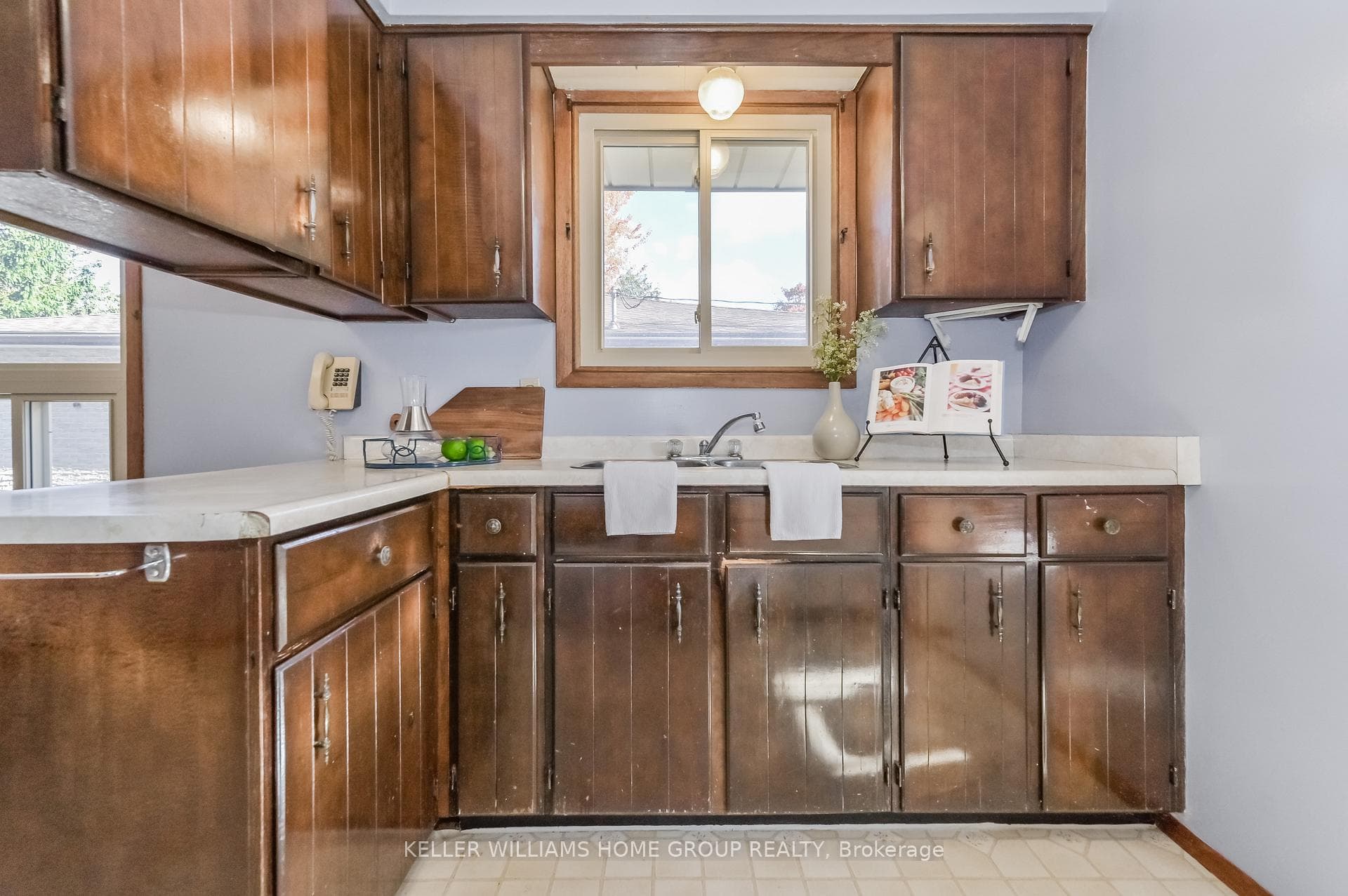 194 Colborne Street photo 12