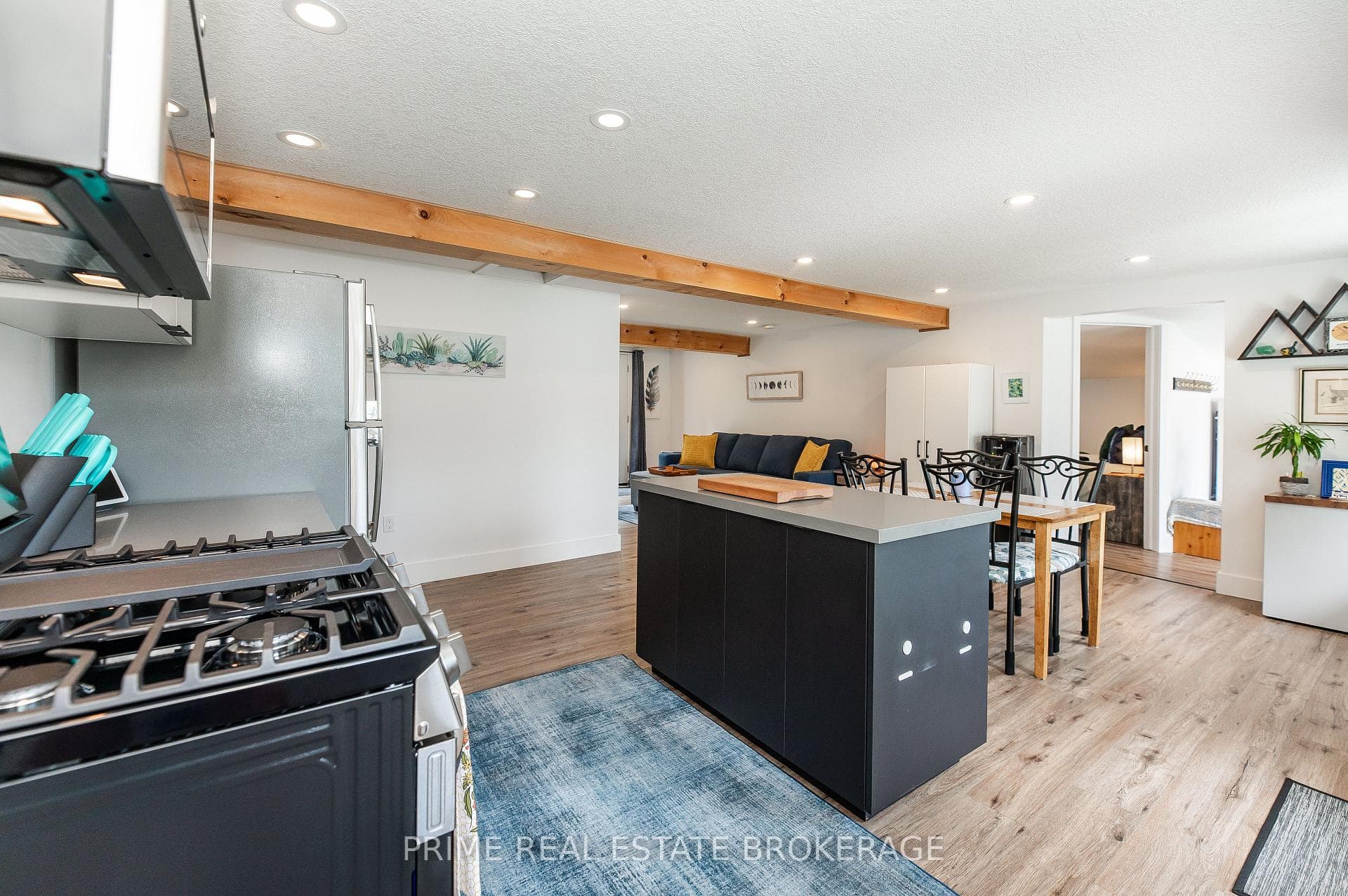 169 Harper Street photo 9