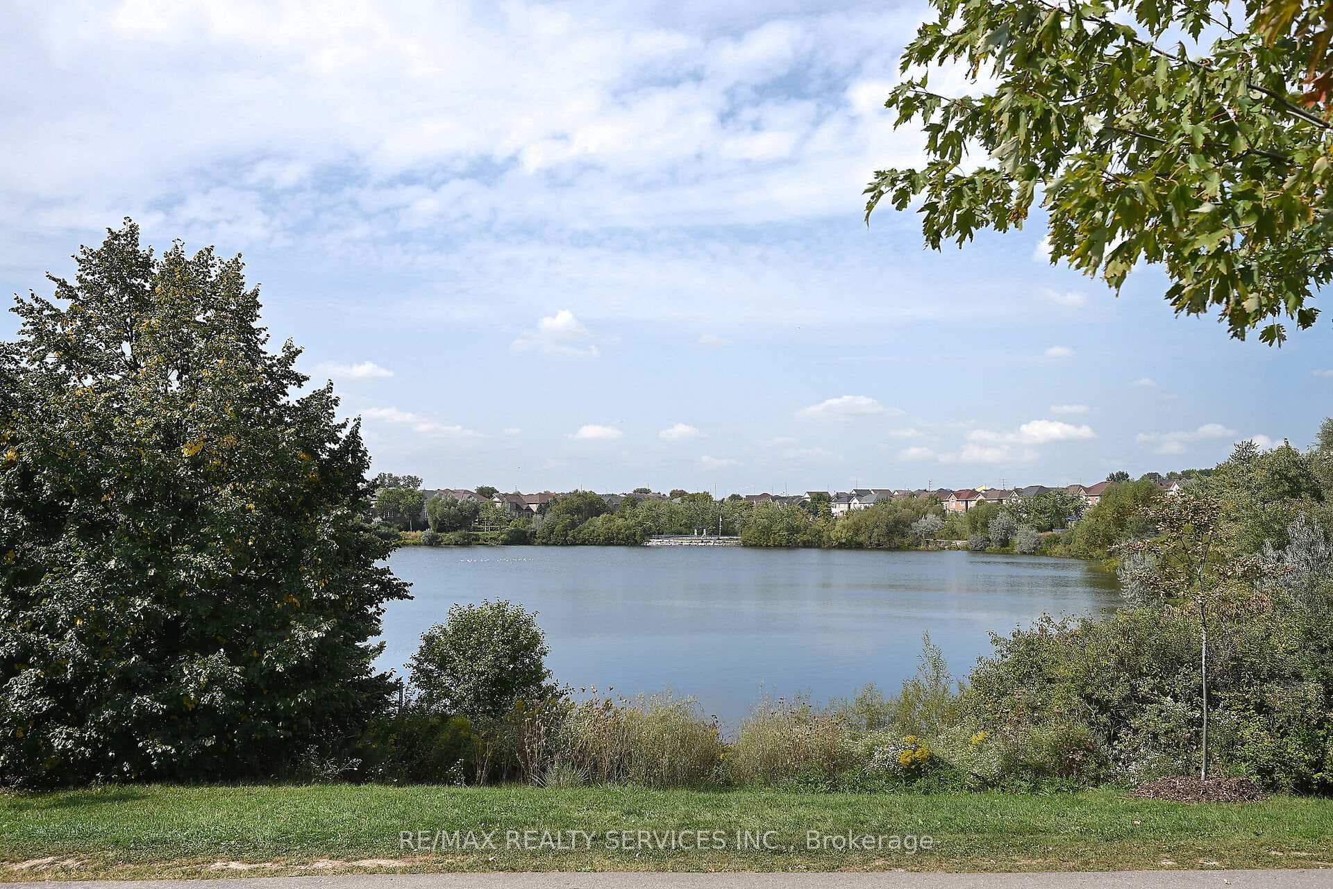 19 Martree Crescent photo 38