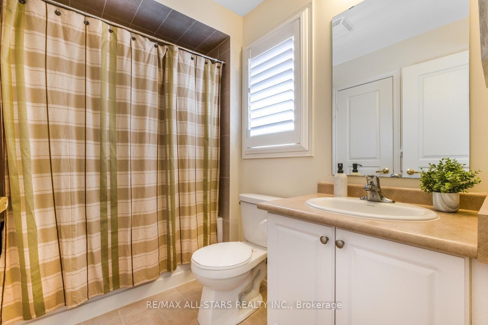 171 Durhamview Crescent photo 28