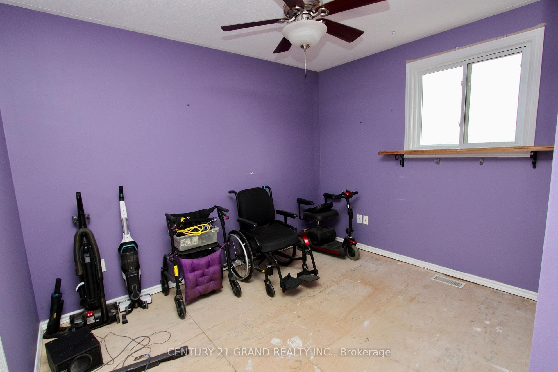 4 Dowden Avenue photo 23