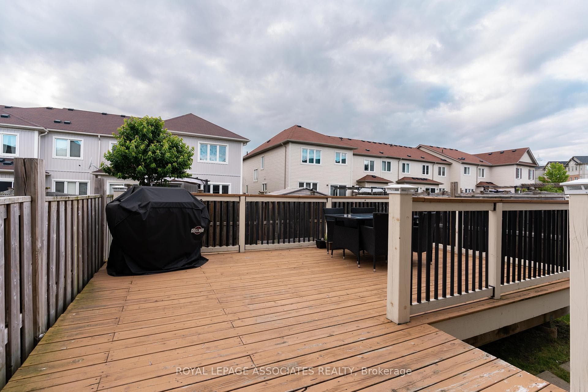 52 Adanac Drive photo 31