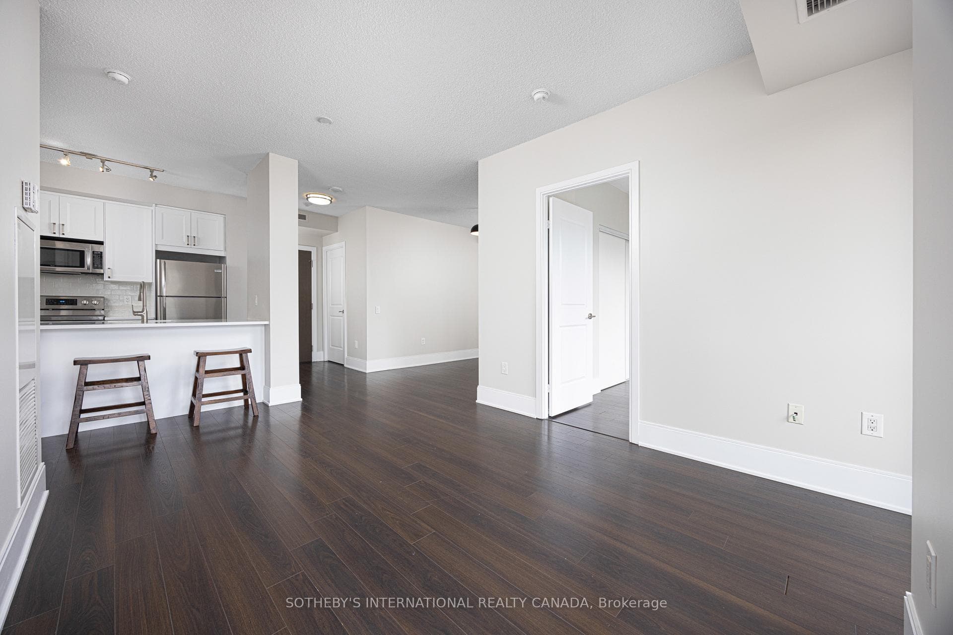 560 Front Street Unit 711 photo 6