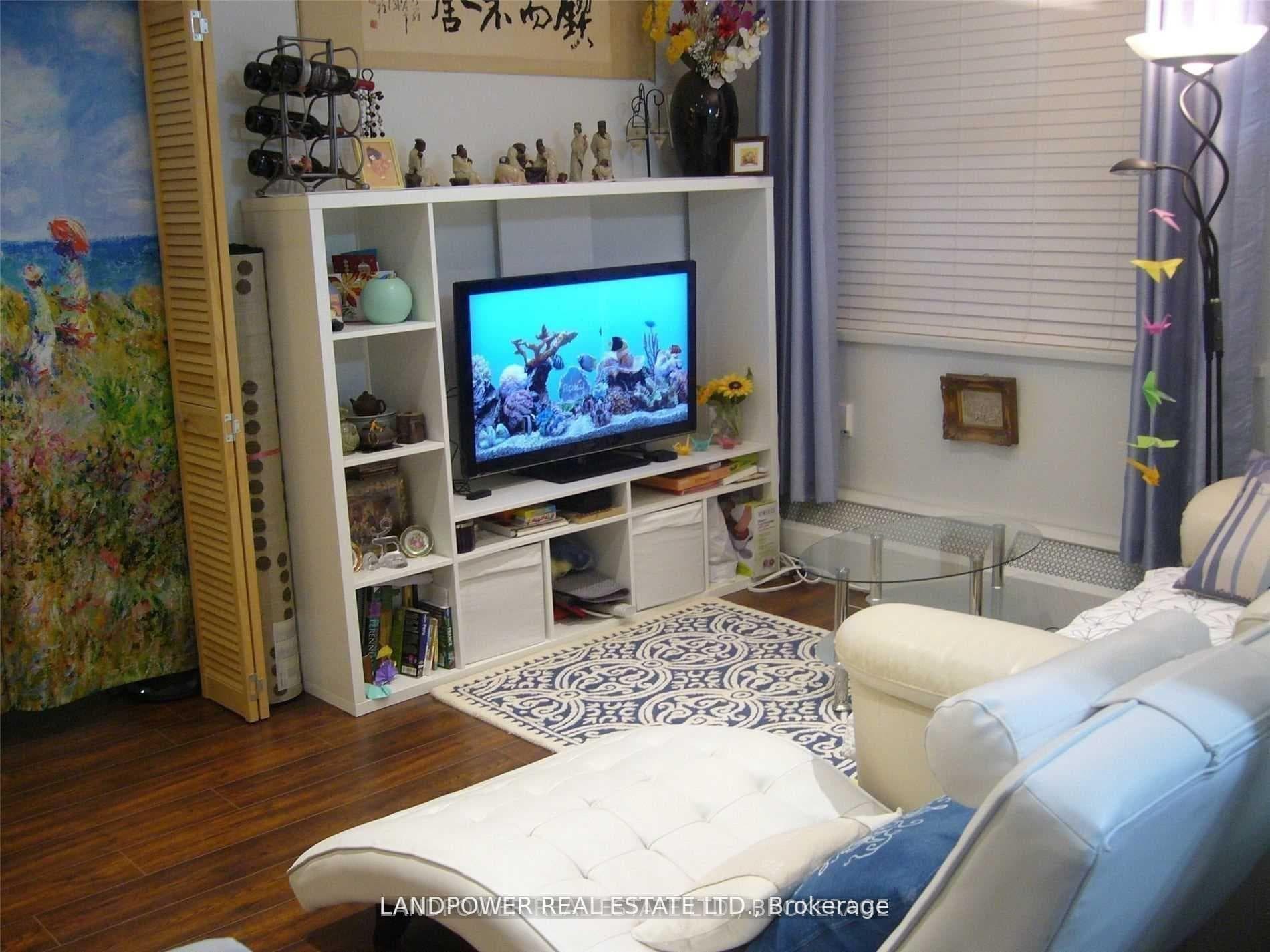 5949 Yonge Street Unit 104 photo 3