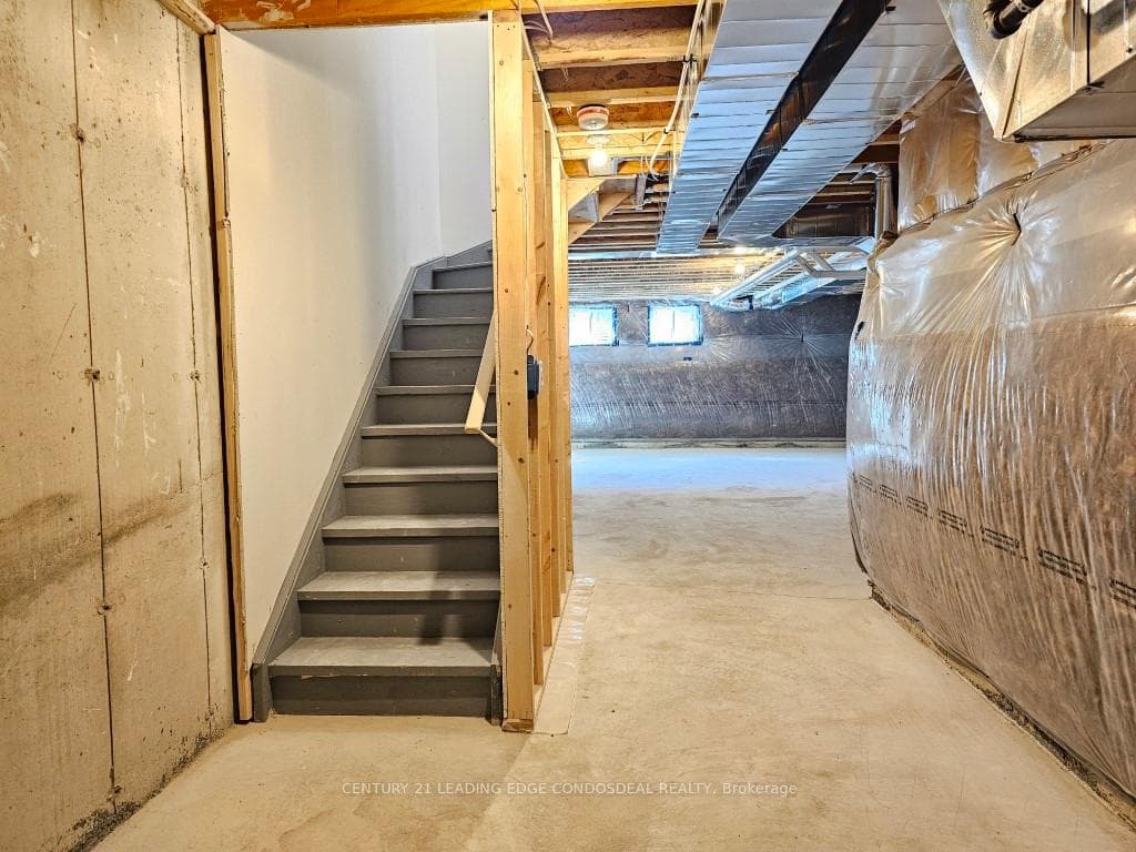21 Milady Crescent photo 26
