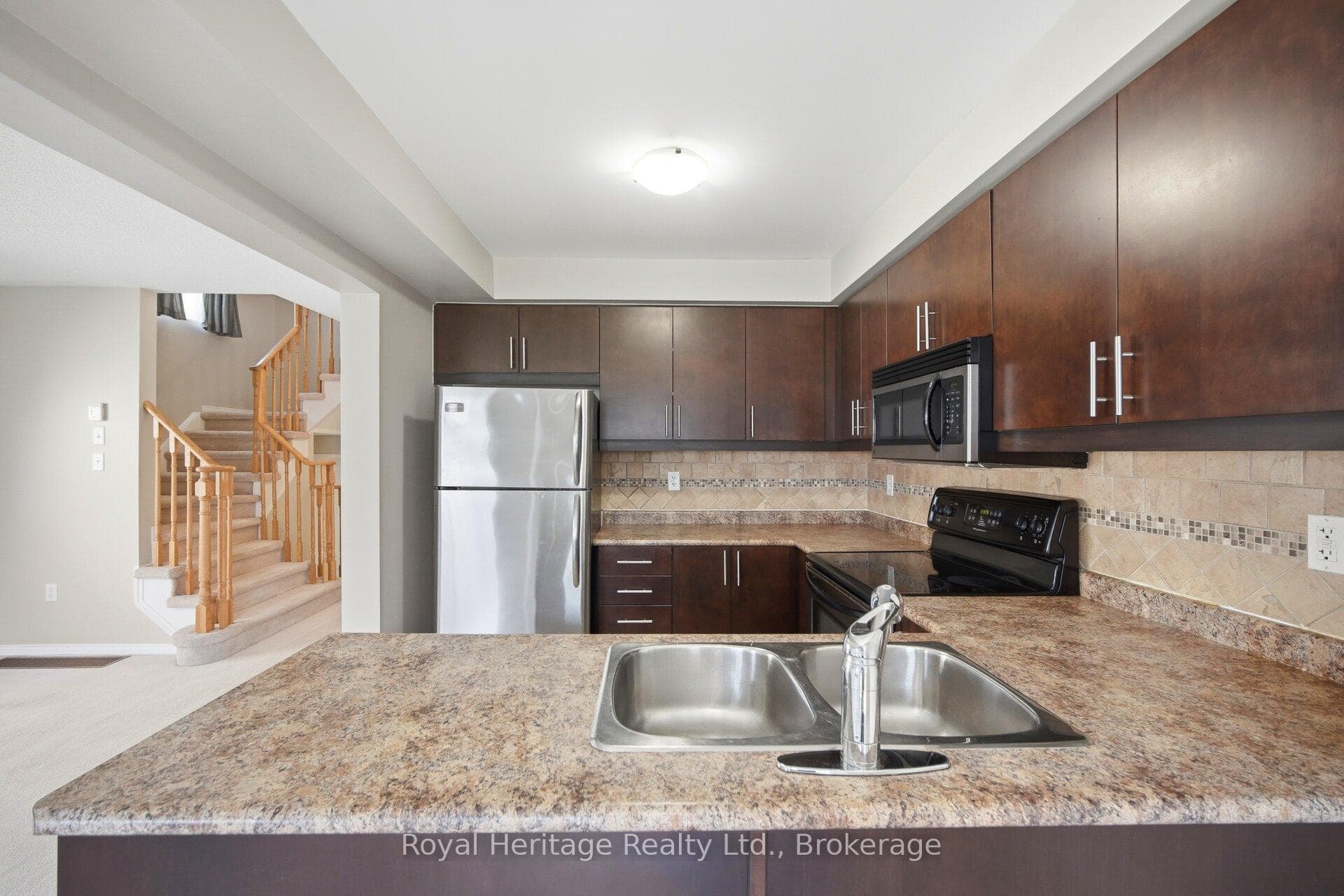933 Fetchison Drive photo 7