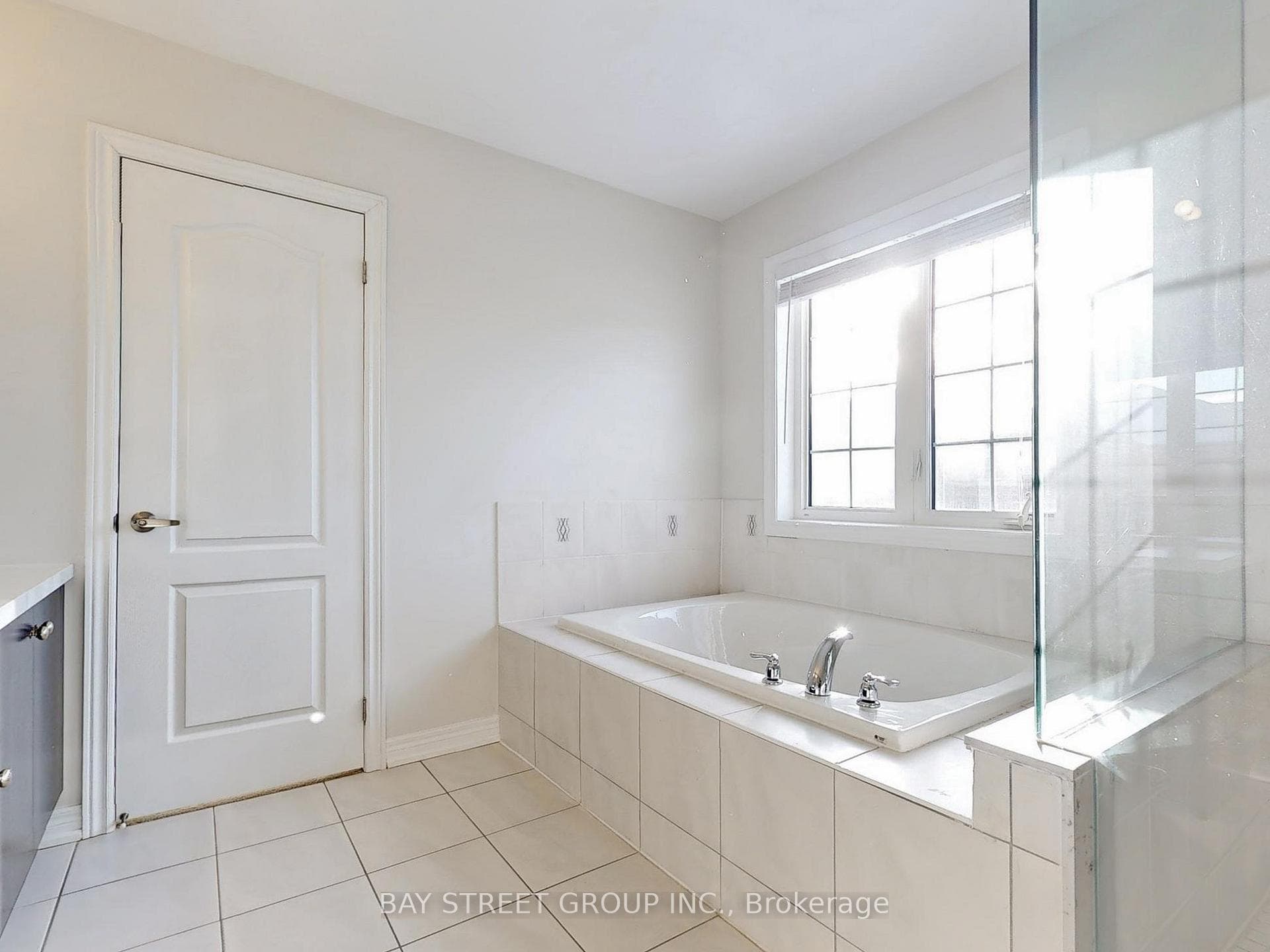 106 HELENA Court photo 15