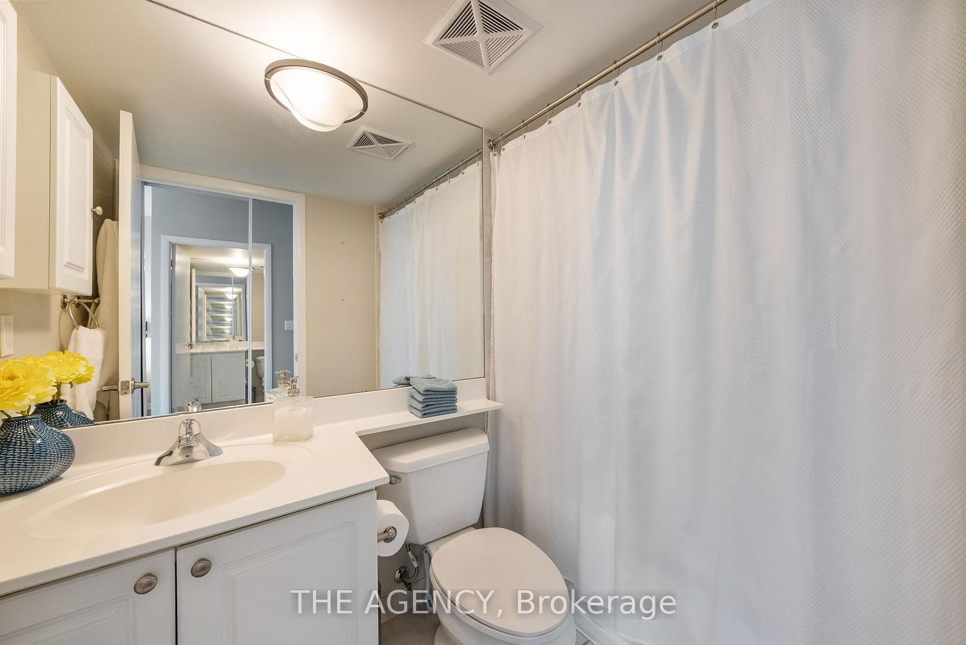 231 Fort York Boulevard Unit 2011 photo 25